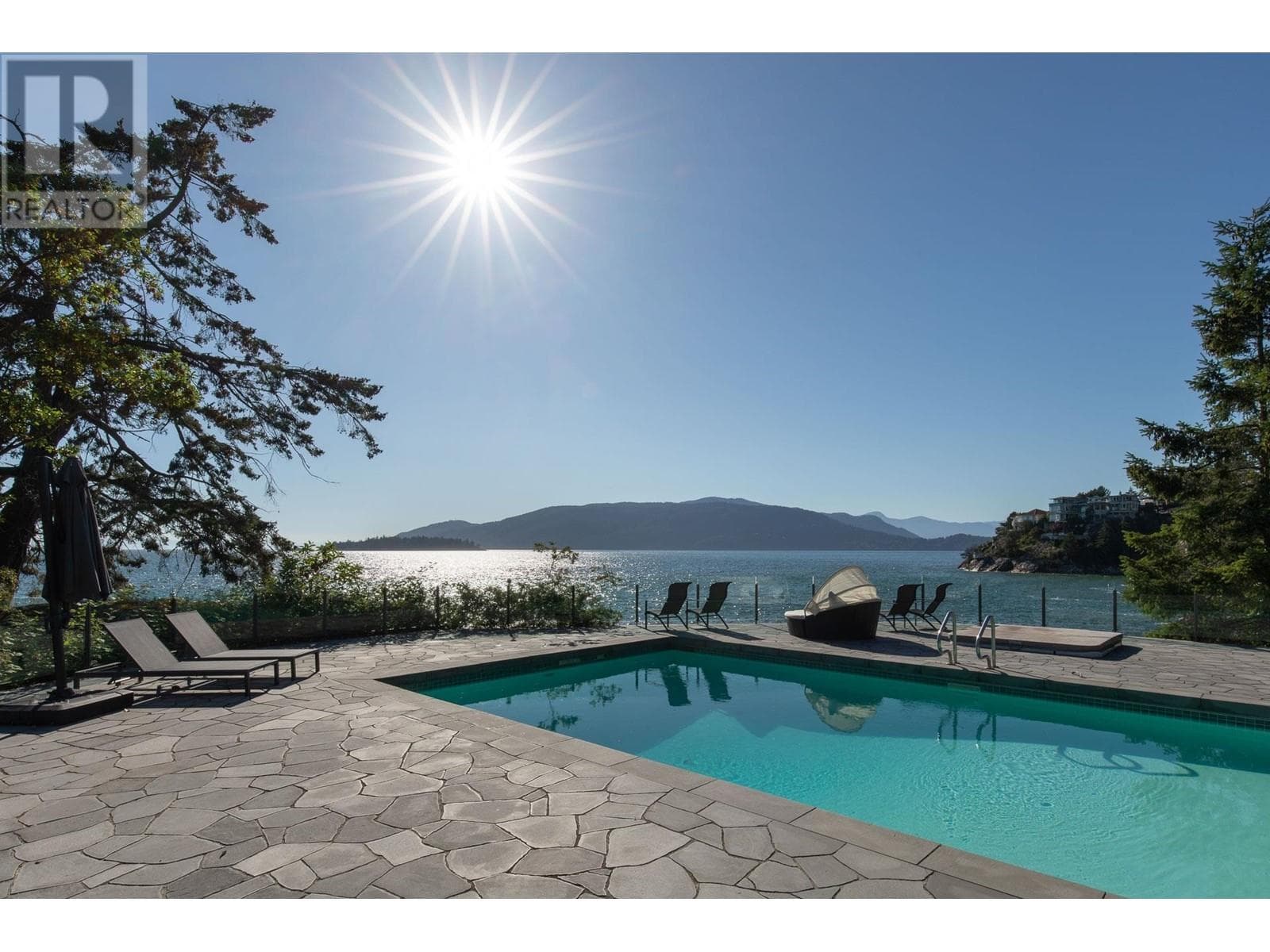 5240 MARINE DRIVE — photo 2