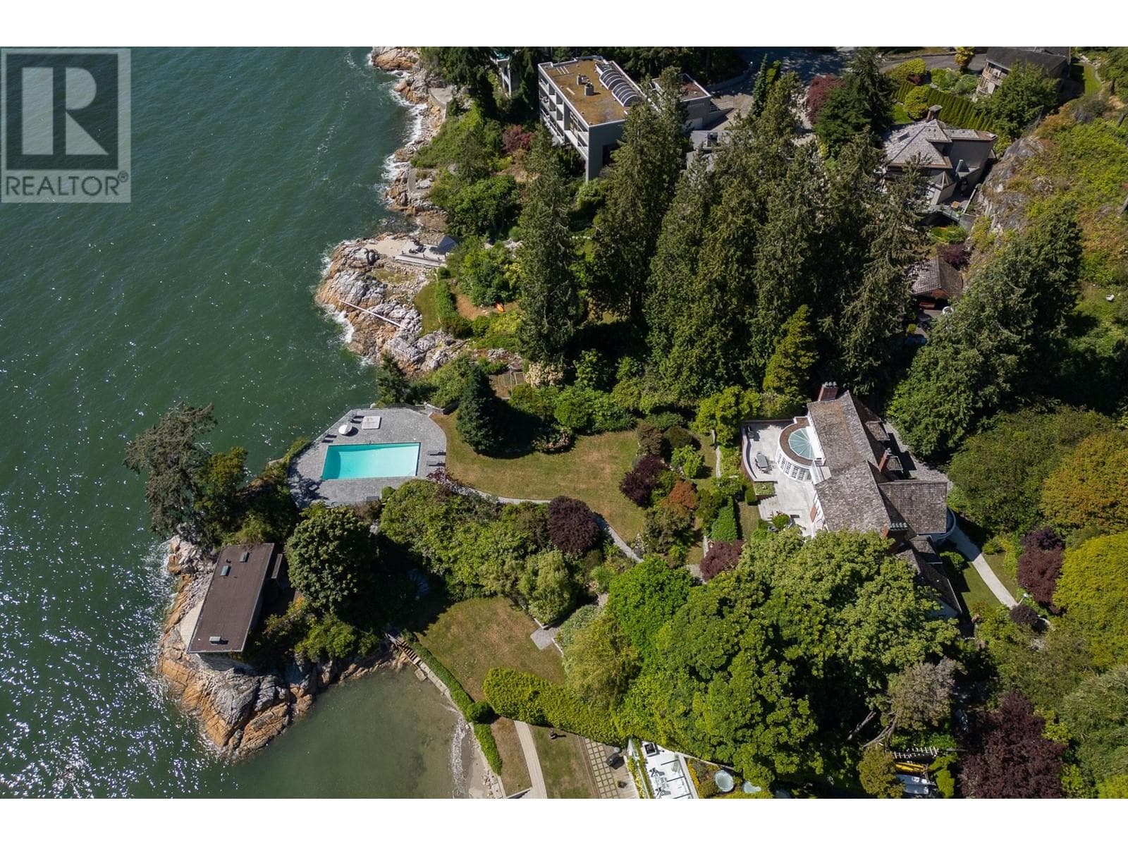 5240 MARINE DRIVE — photo 4