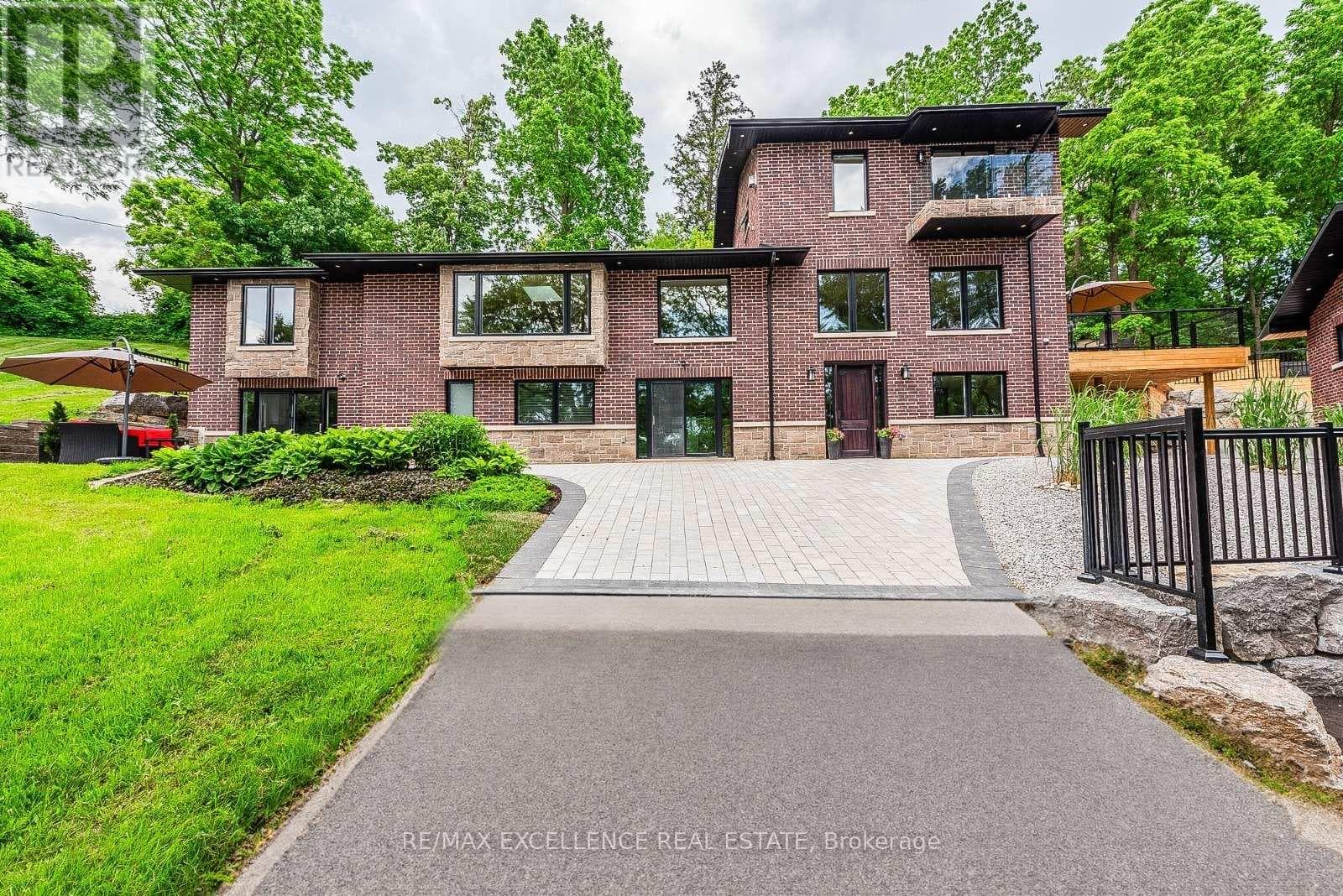 8949 MISSISSAUGA ROAD in NEW SPRINGBROOK