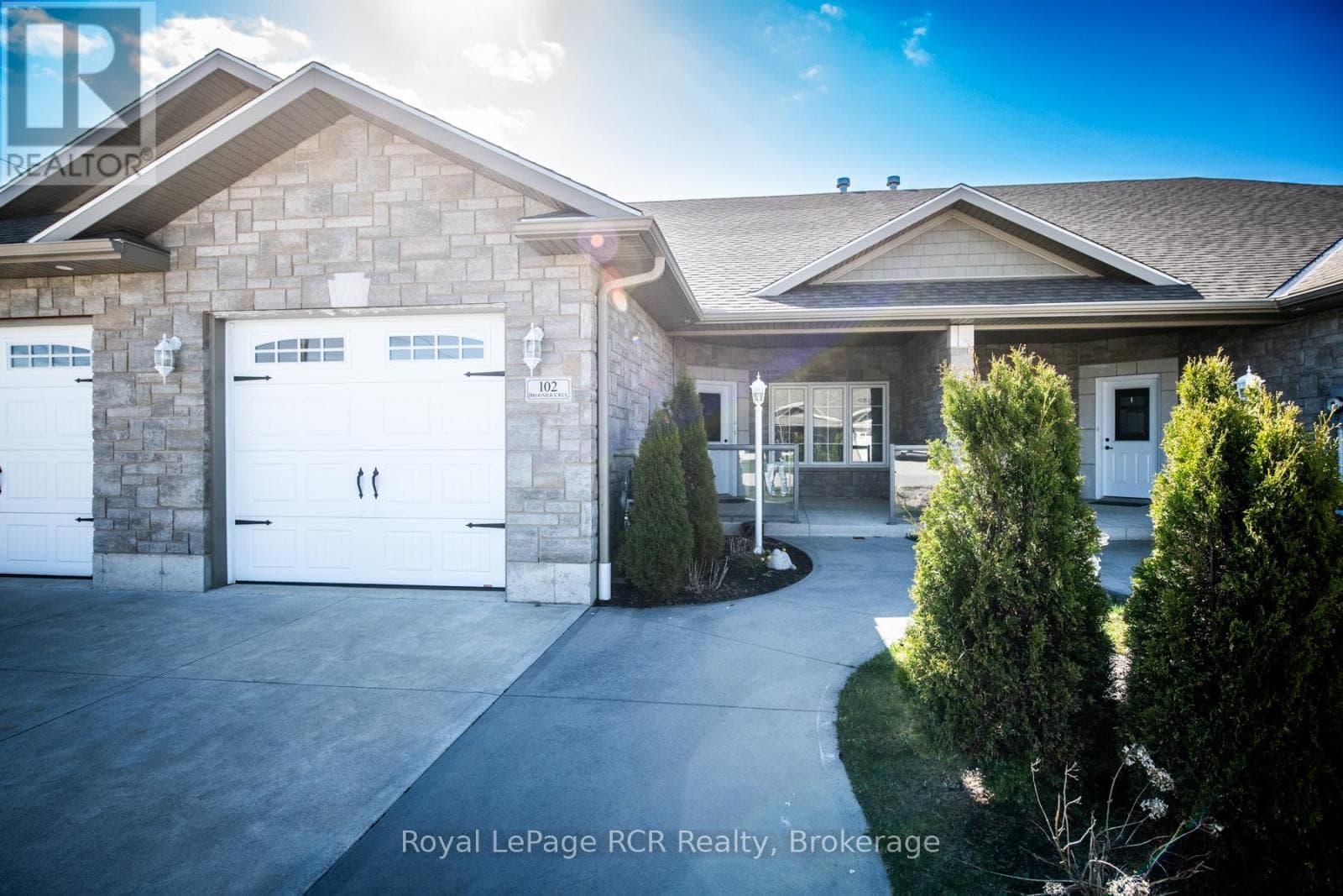102 BROOMER CRESCENT, OnePoint — photo 3