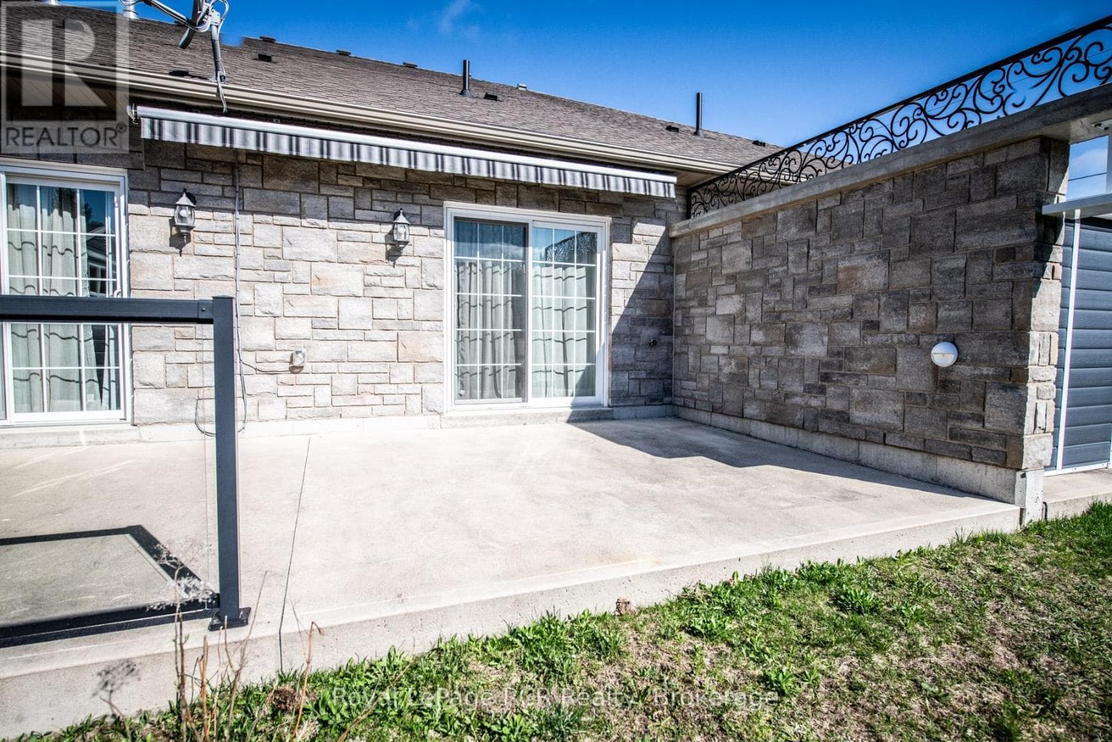 102 BROOMER CRESCENT, OnePoint — photo 5