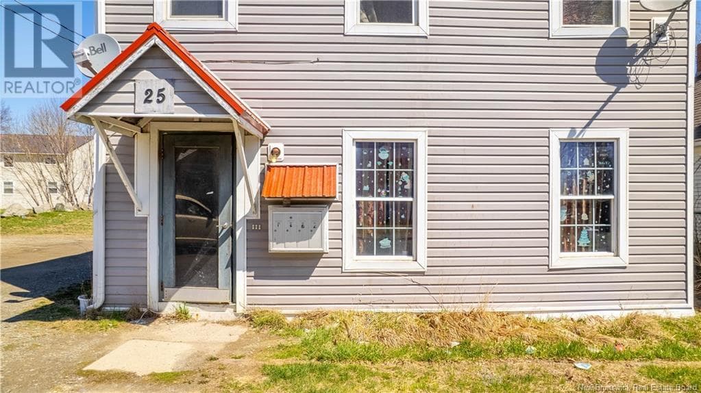 25 PLEASANT STREET, New Brunswick — photo 2