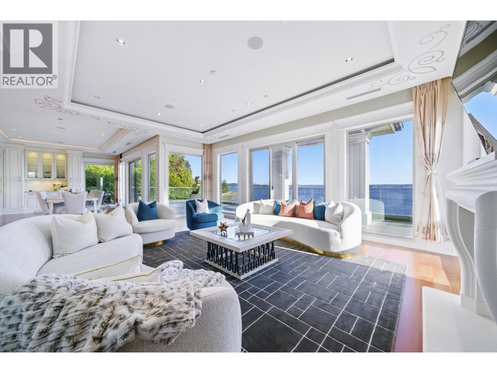 3008 PROCTER AVENUE, Greater Vancouver — photo 5