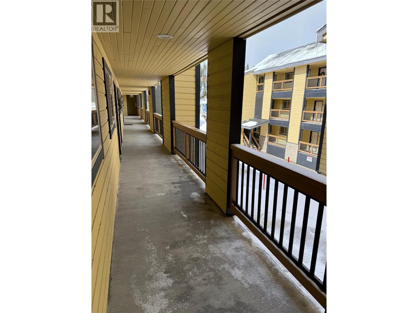 330 STRAYHORSE ROAD UNIT 205, Interior REALTORS® — photo 4