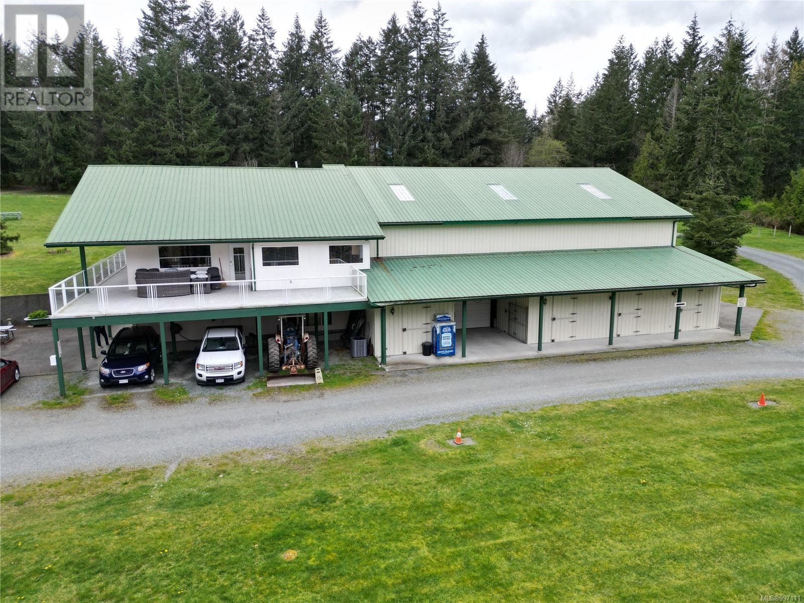 8682 TRANS CANADA HIGHWAY, Vancouver Island — photo 2