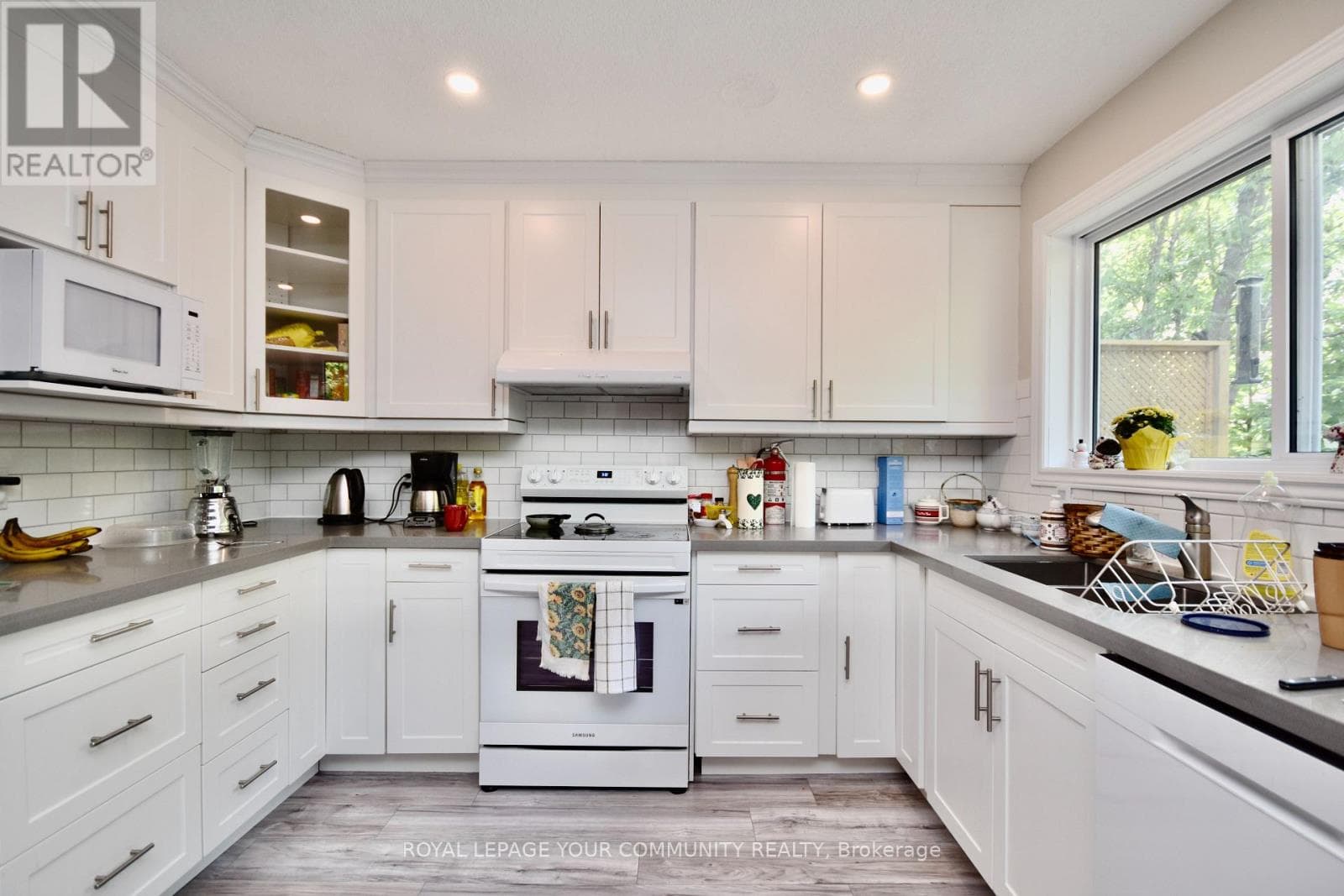 246 MISSISSAUGA STREET W, Toronto — photo 3