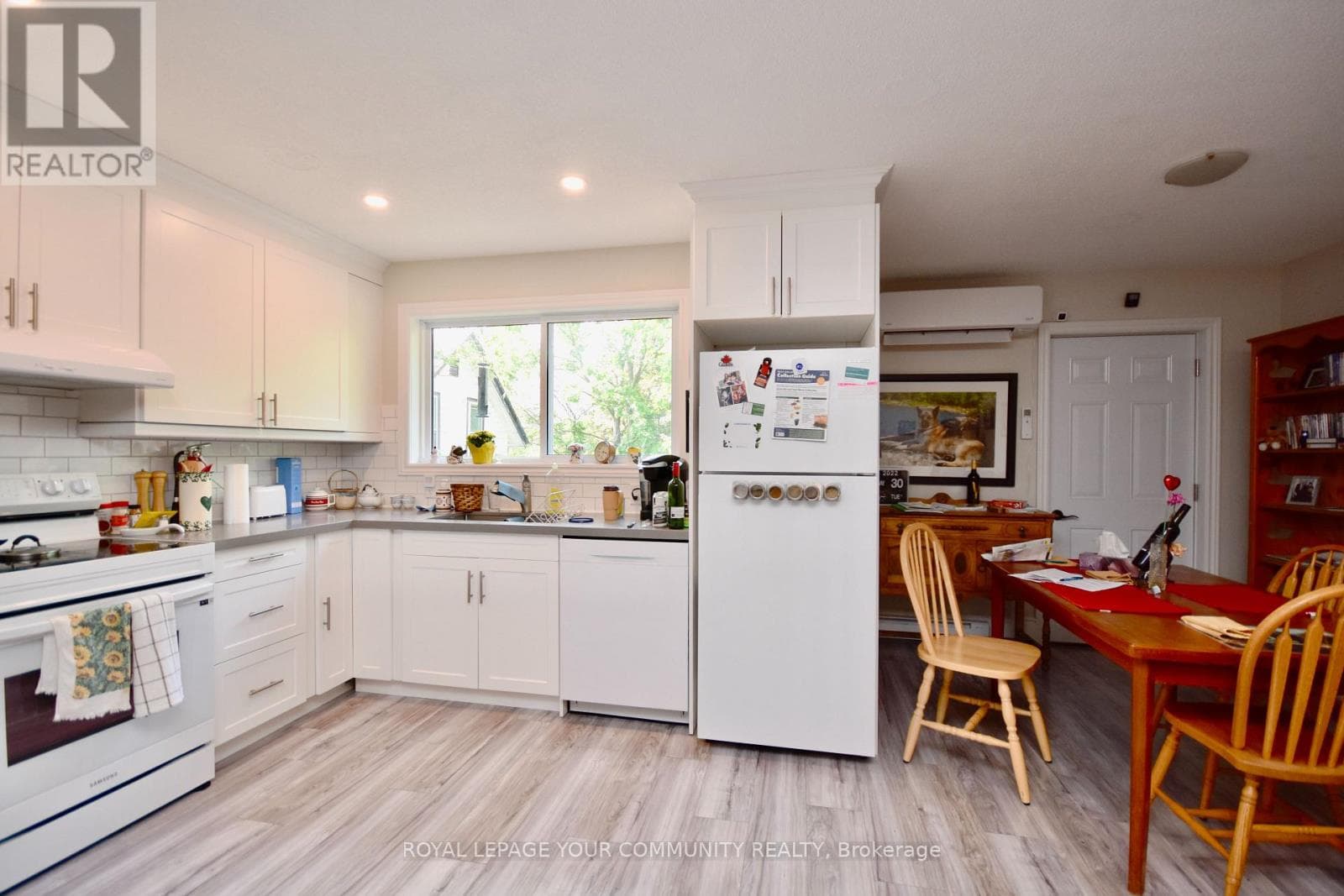 246 MISSISSAUGA STREET W, Toronto — photo 4