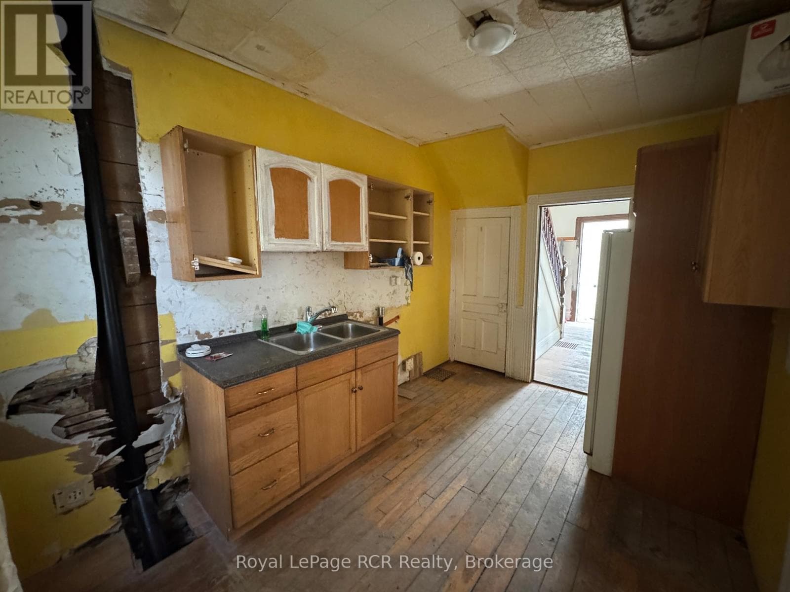 966 3RD AVENUE WEST, OnePoint — photo 5