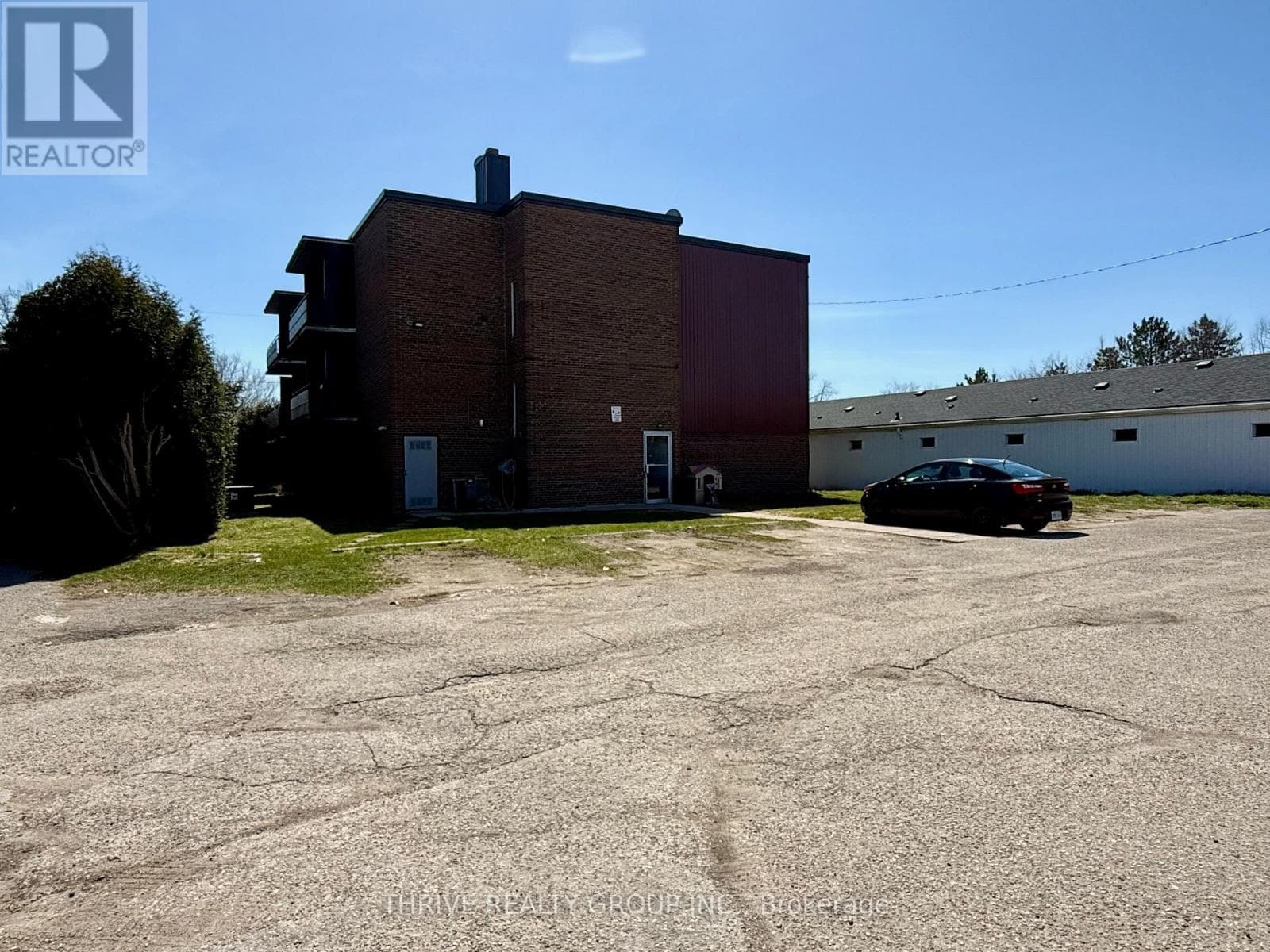 1576 CALEDONIA STREET, London and St. Thomas — photo 3