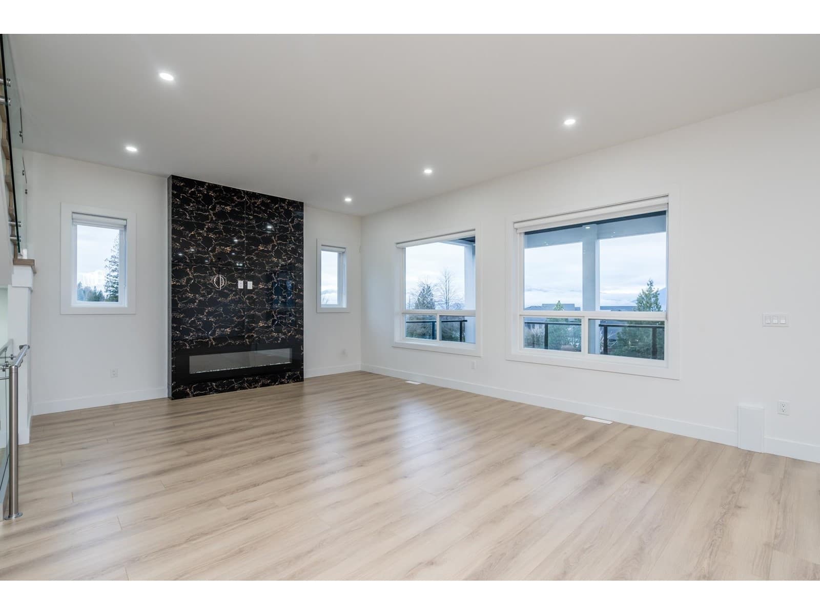8202 NIXON ROAD EASTERN HILLSIDES — photo 3