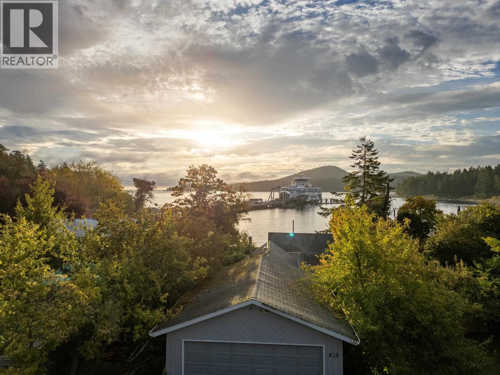 105 MADRONA ROAD, Greater Vancouver