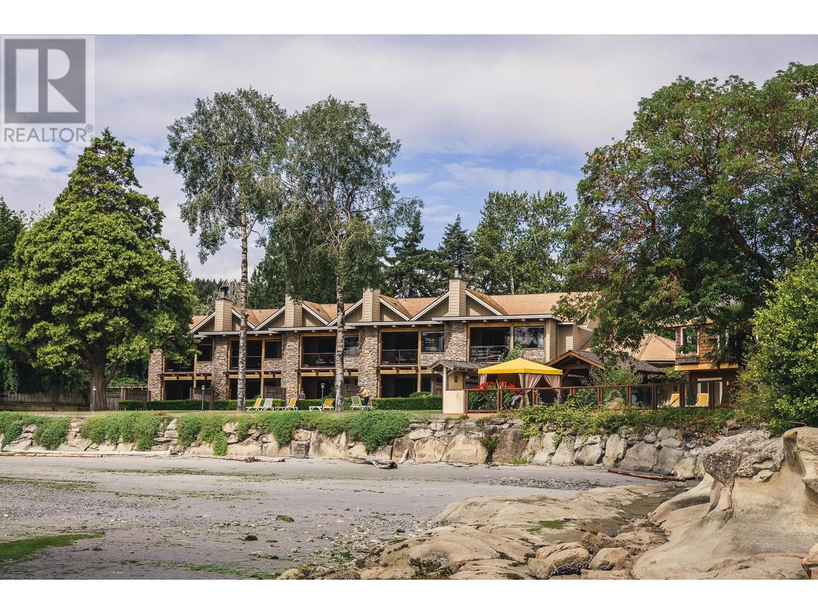 4 B 134 MADRONA DRIVE, Greater Vancouver — photo 2