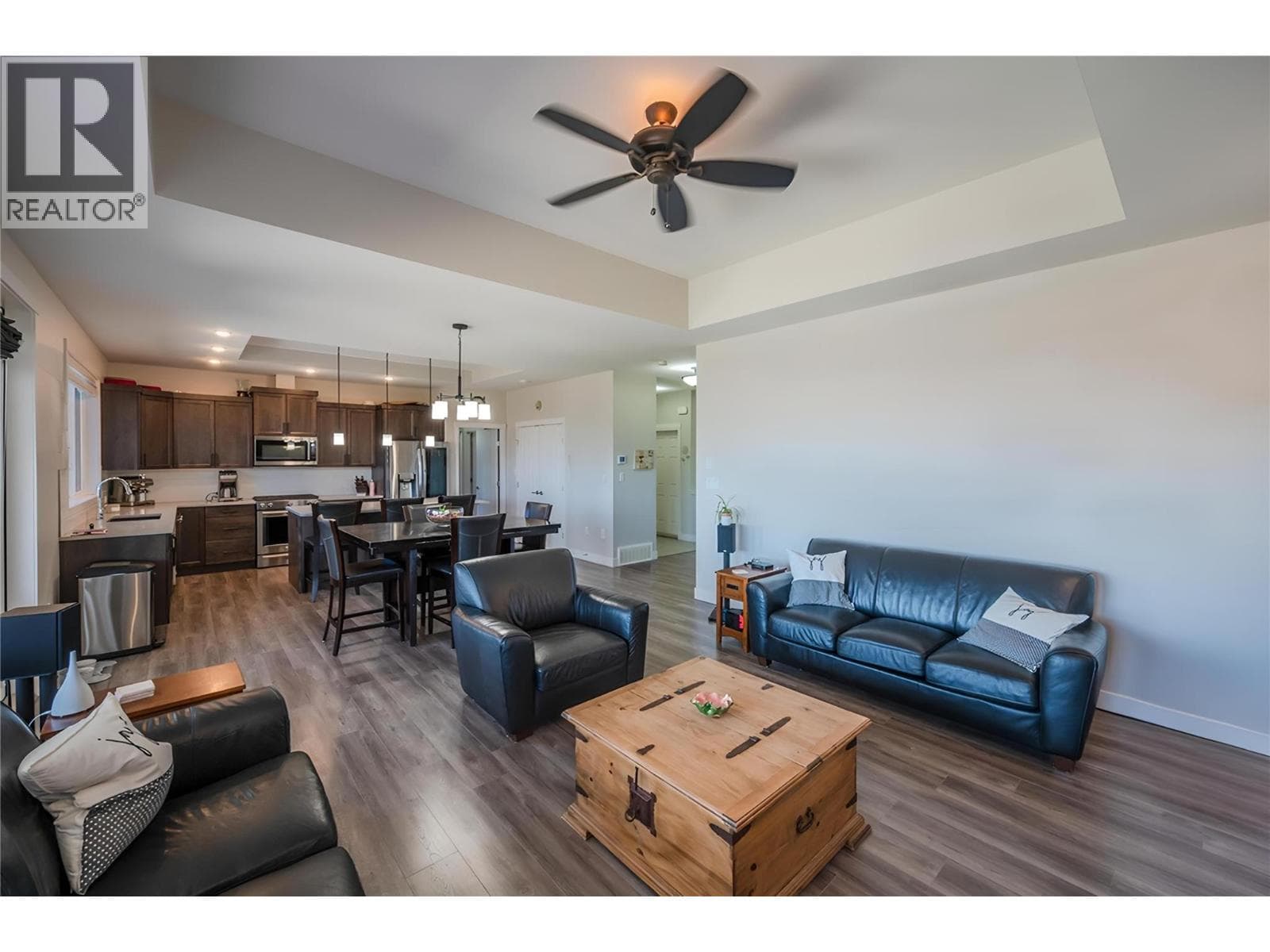 1114 HOLDEN ROAD, Interior REALTORS® — photo 3