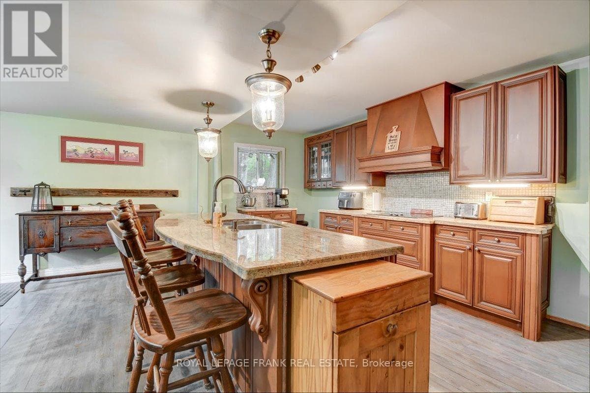 1019 ANDERSON ROAD, Central Lakes — photo 3