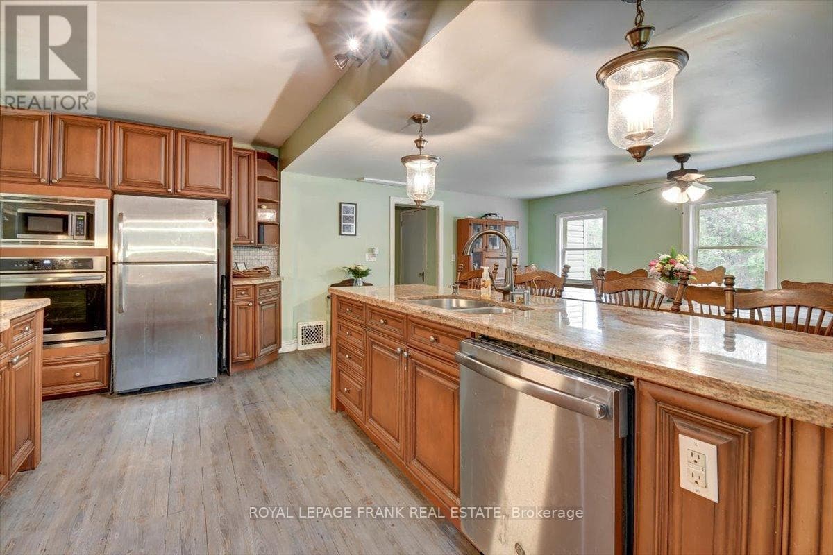 1019 ANDERSON ROAD, Central Lakes — photo 5