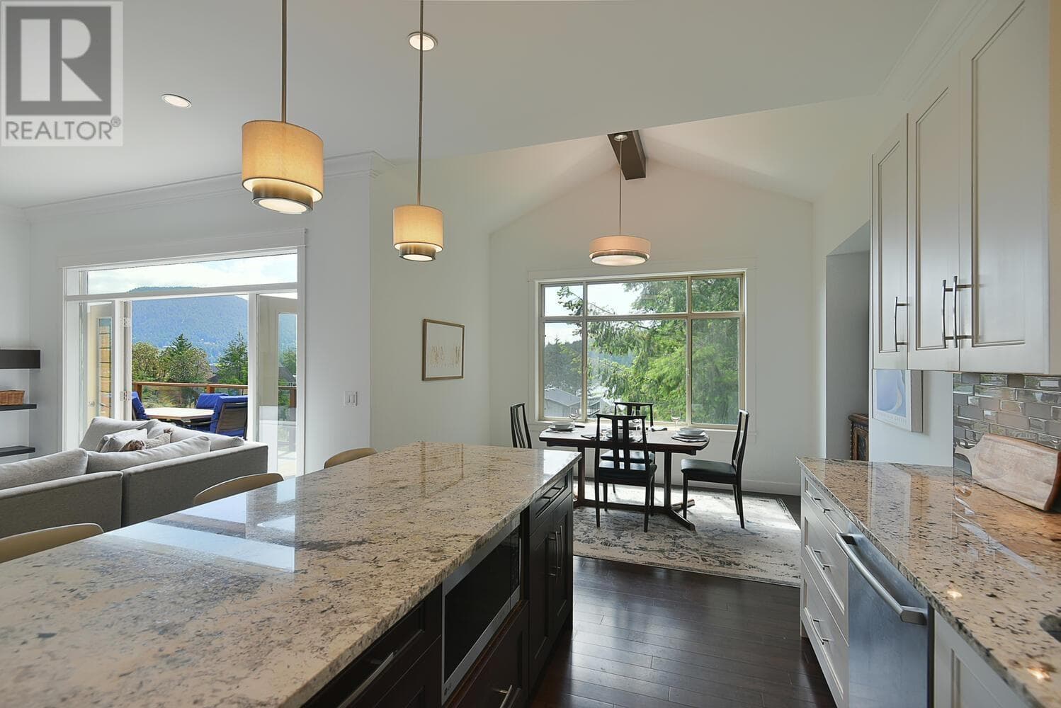 39 4622 SINCLAIR BAIE ROAD, Greater Vancouver — photo 4