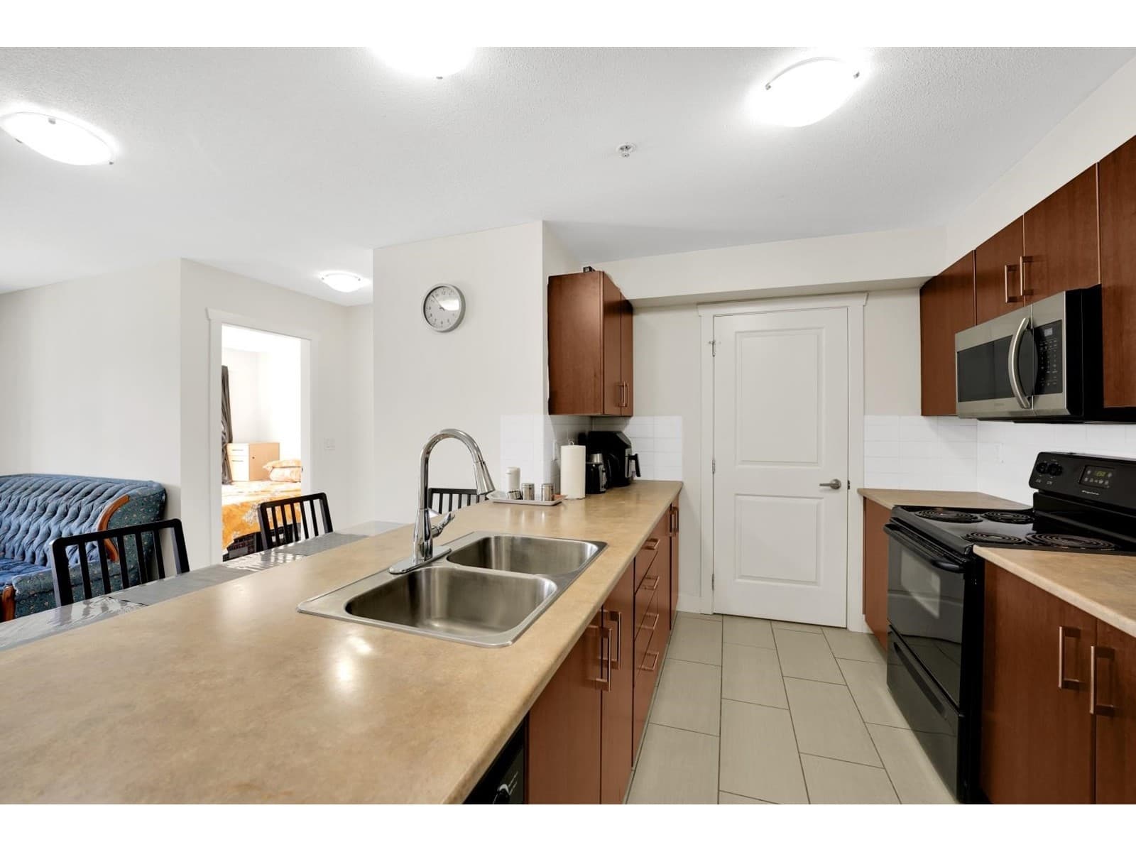 307 45555 YALE ROAD CHILLIWACK PROPER SOUTH, Chilliwack — photo 2