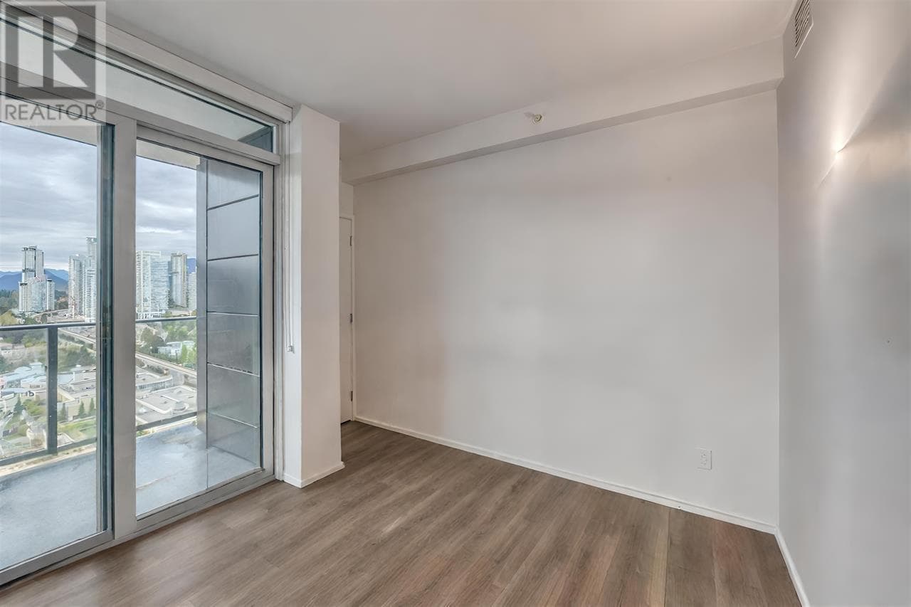 2710 3809 EVERGREEN PLAZA, Greater Vancouver — photo 4
