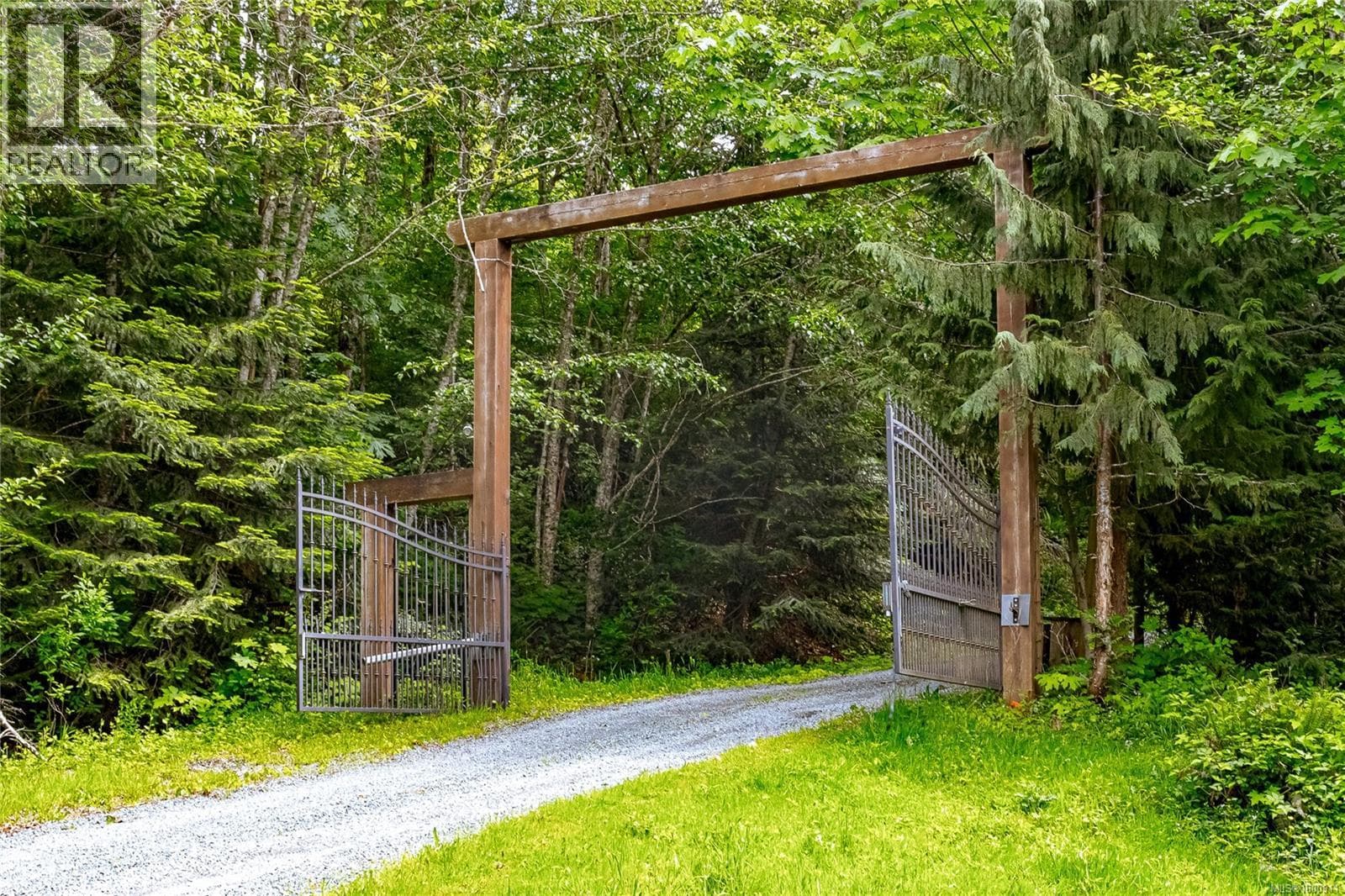 5982 MAYO ROAD, Vancouver Island — photo 3