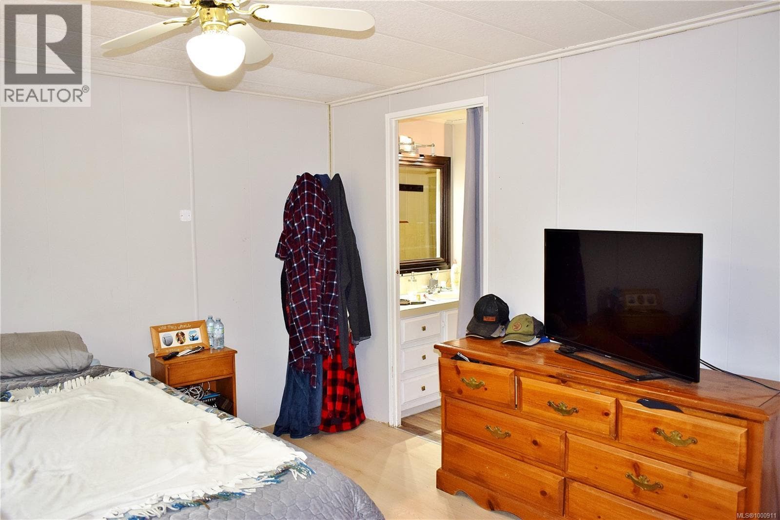 5982 MAYO ROAD — photo 4