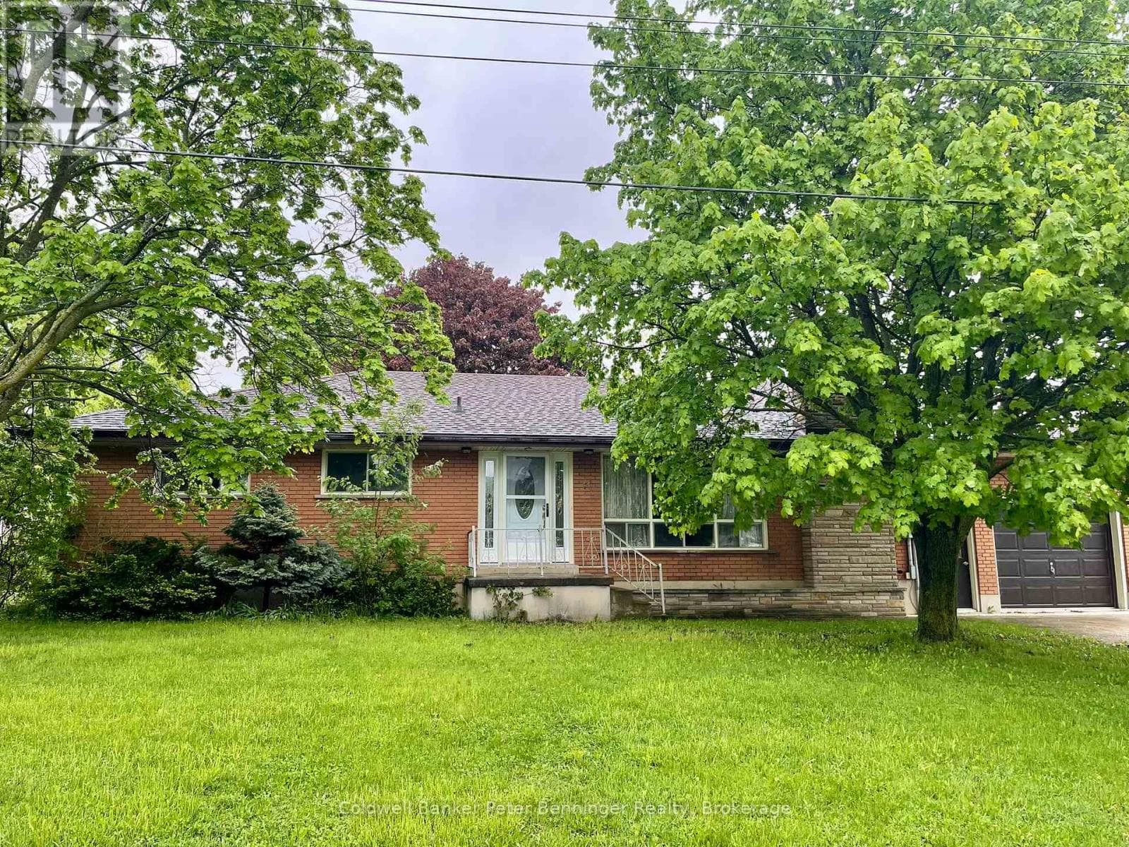 11 WEST RIVER ROAD in