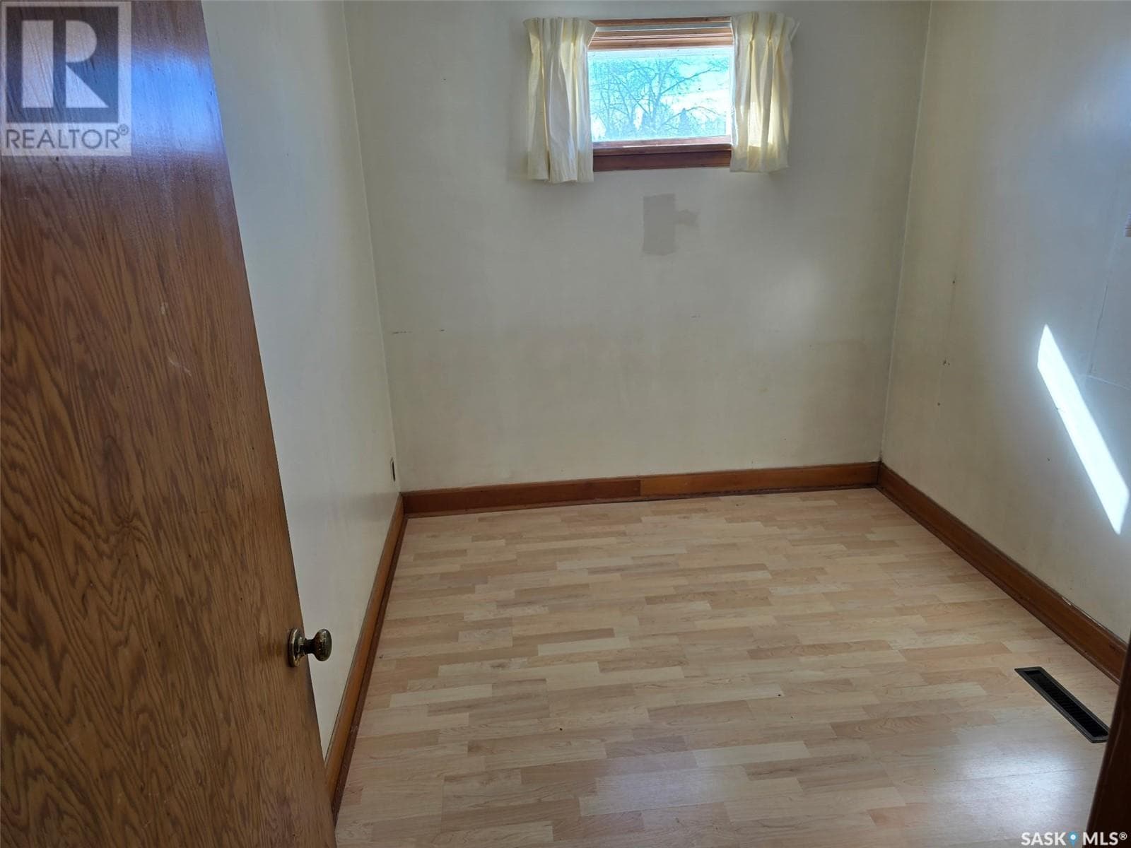 200 RAILWAY AVENUE NORTH in 