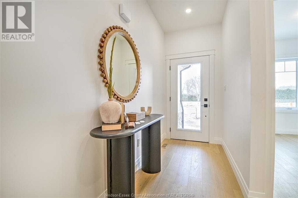 95 MULBERRY COURT — photo 2
