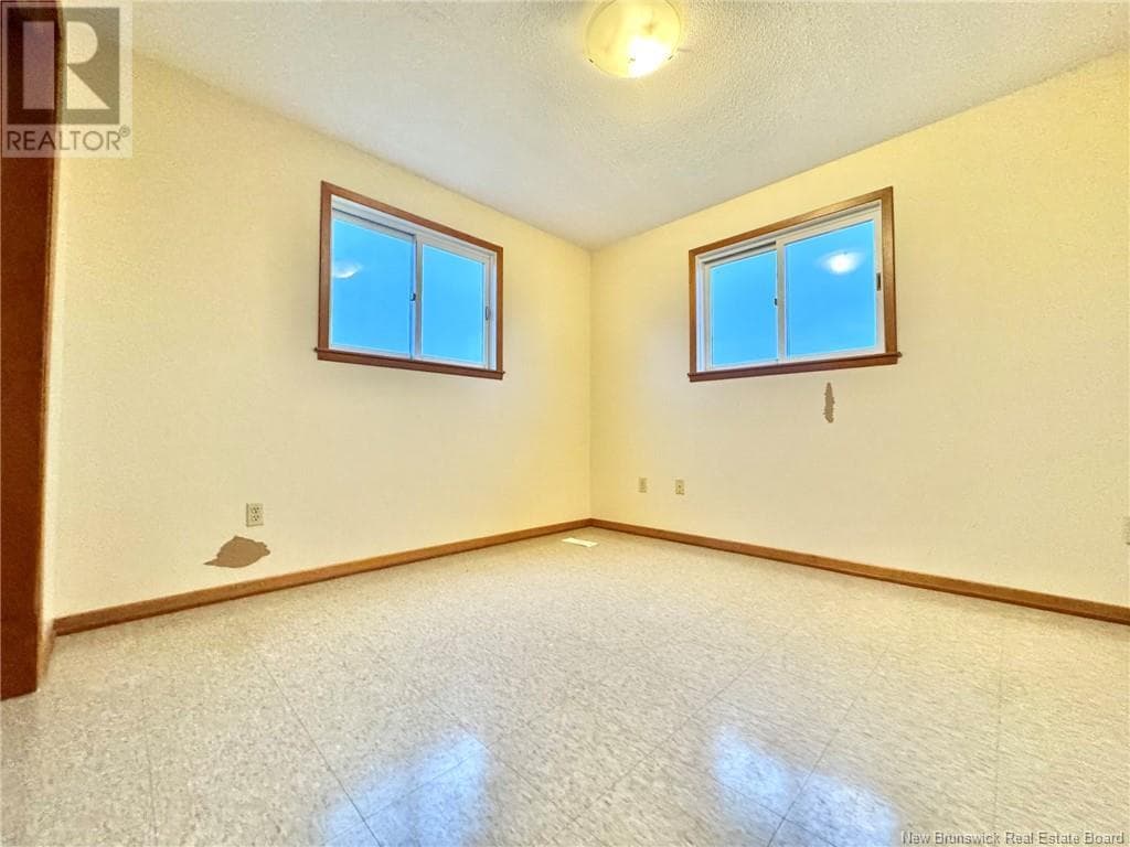 183 KING STREET, New Brunswick — photo 3