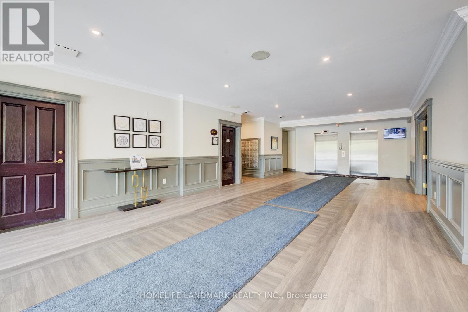 608 - 255 KEATS WAY, Toronto — photo 4