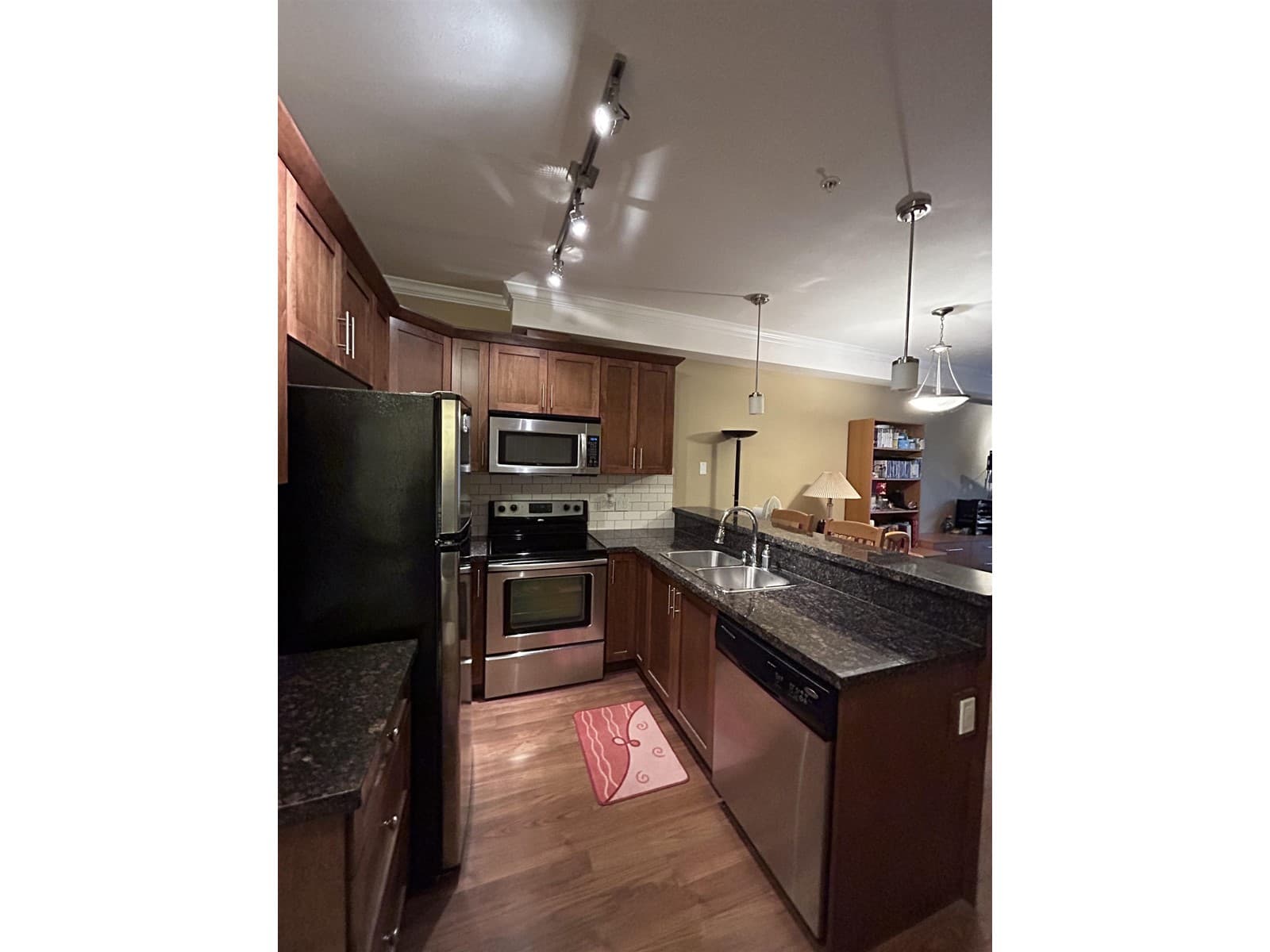 301 8168 120A STREET, Fraser Valley — photo 3
