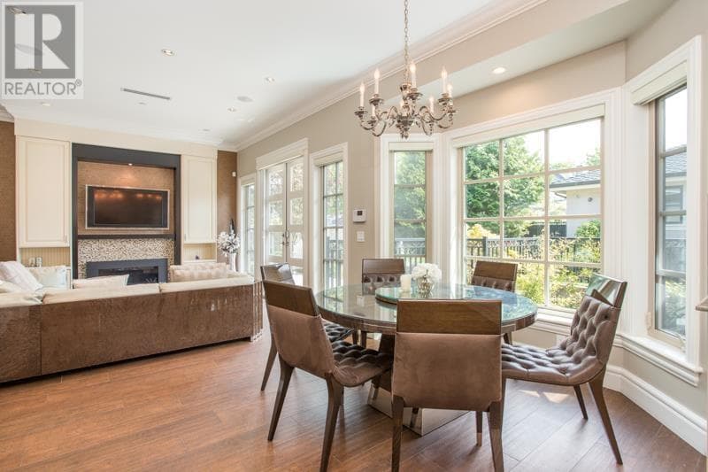 4416 WEST 11TH AVENUE, Greater Vancouver — photo 2