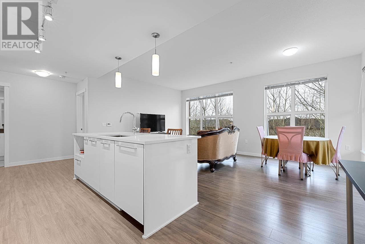 333 9551 ALEXANDRA ROAD, Greater Vancouver — photo 3