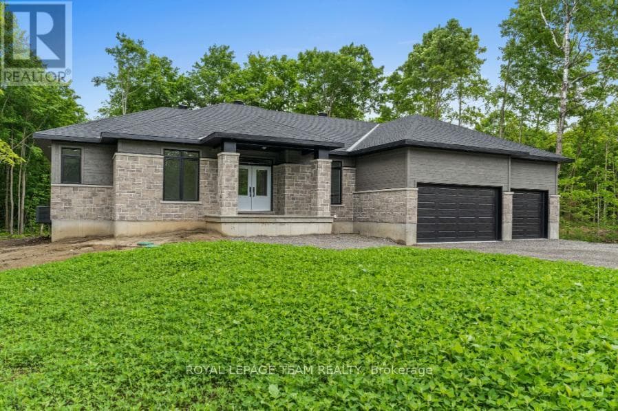 47 HOGAN DRIVE, Ottawa — photo 2