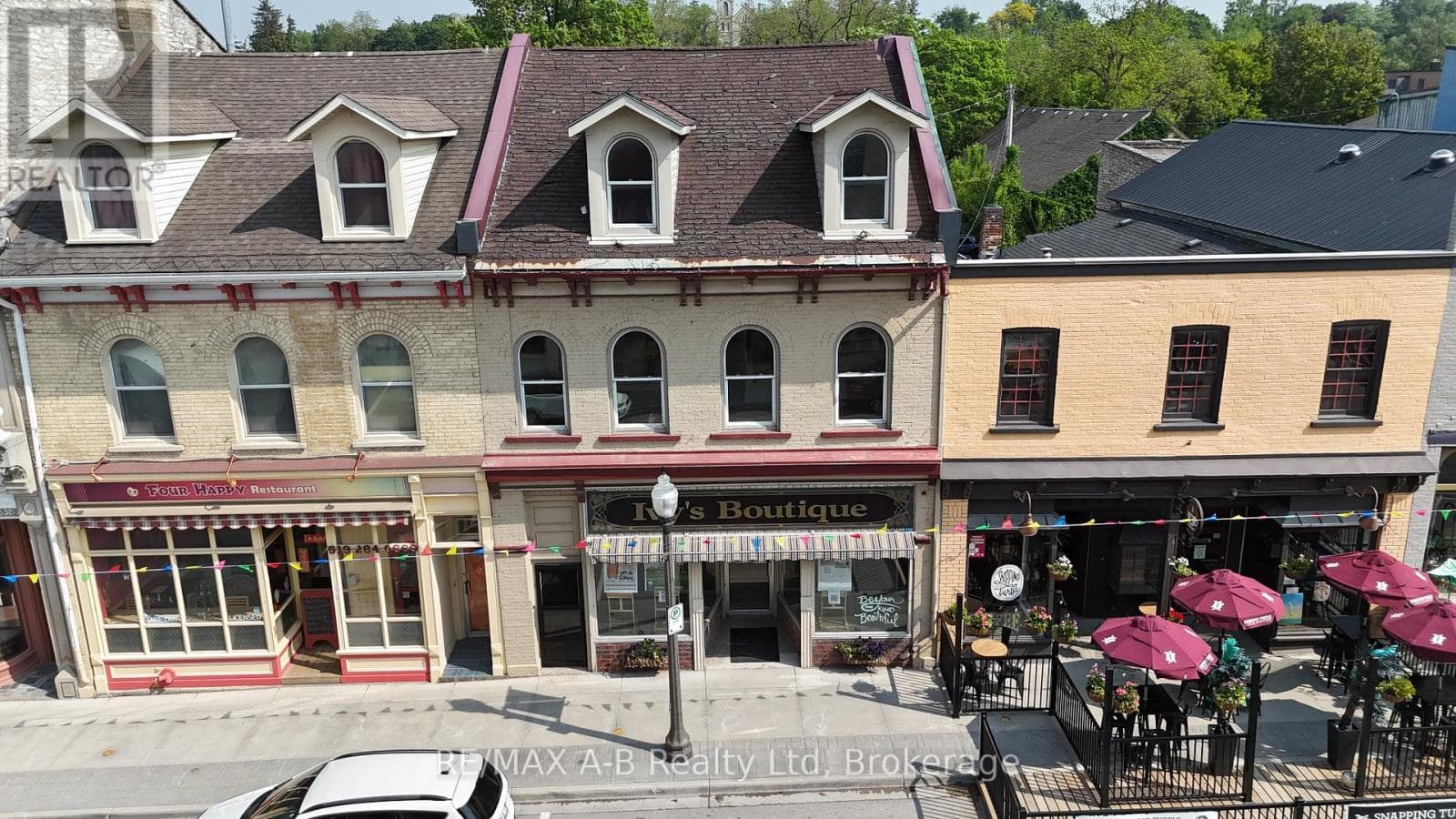 141-143 QUEEN STREET E, OnePoint — photo 3