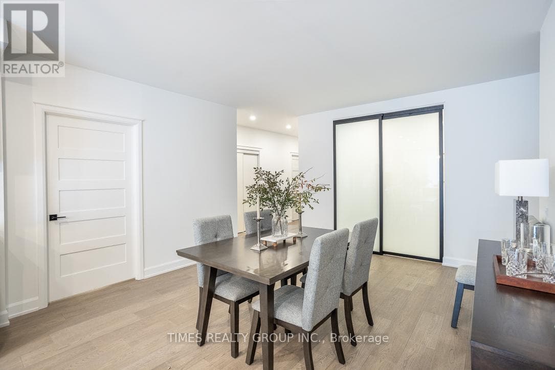 206 - 195 HUNTER STREET E, Toronto — photo 4