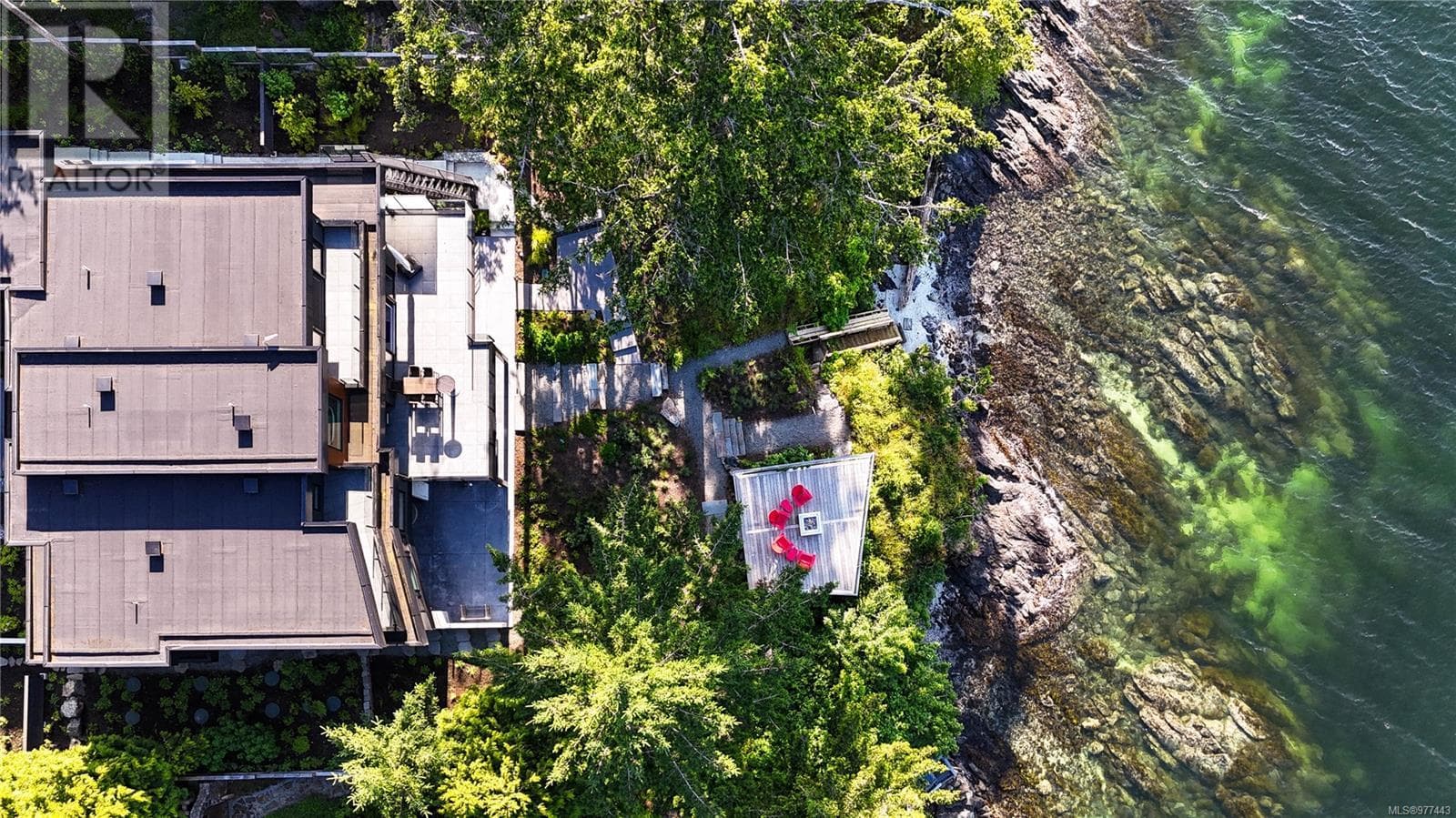 848 LANDS END ROAD — photo 2