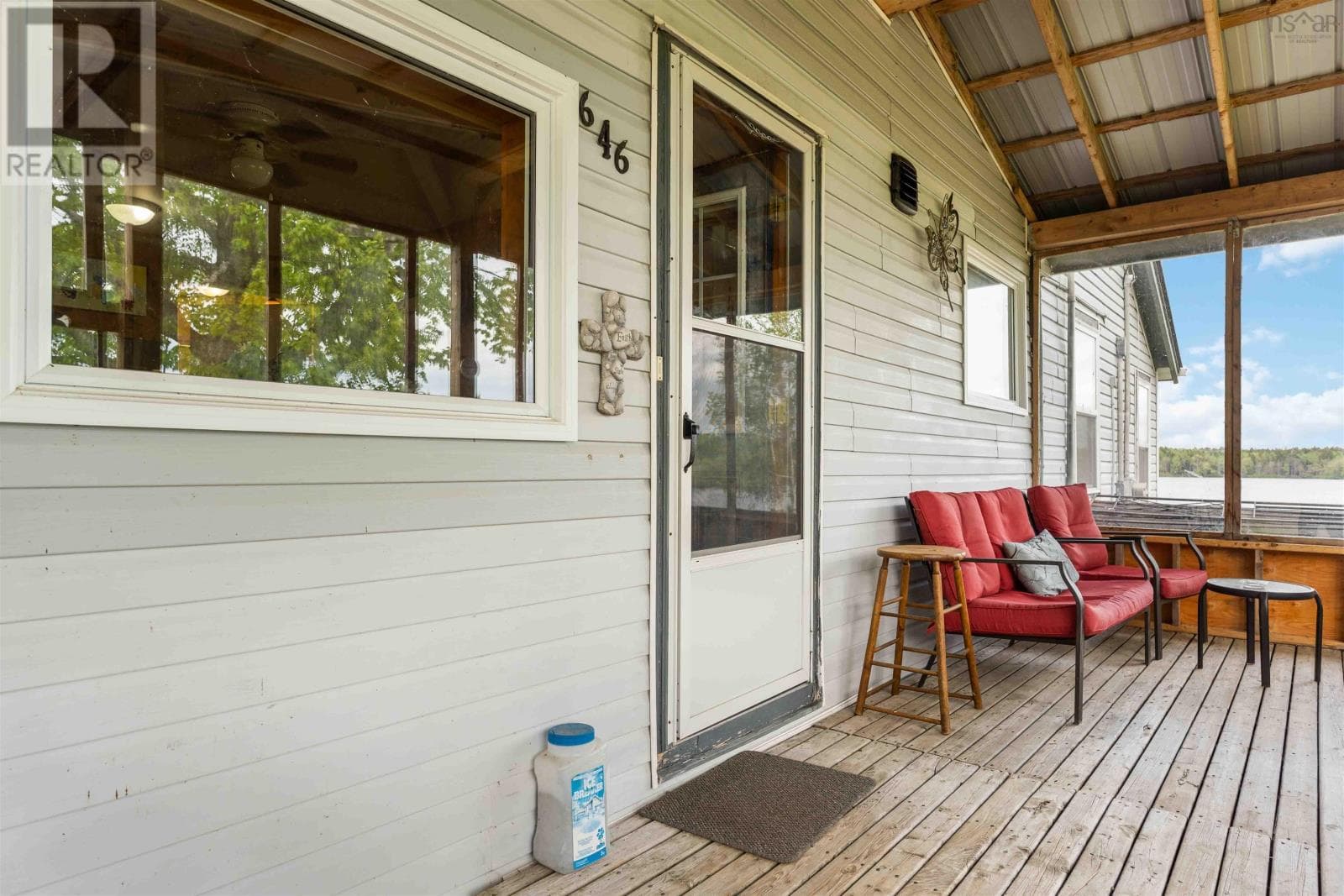 646 FRENCH ROAD, NSAR — photo 4