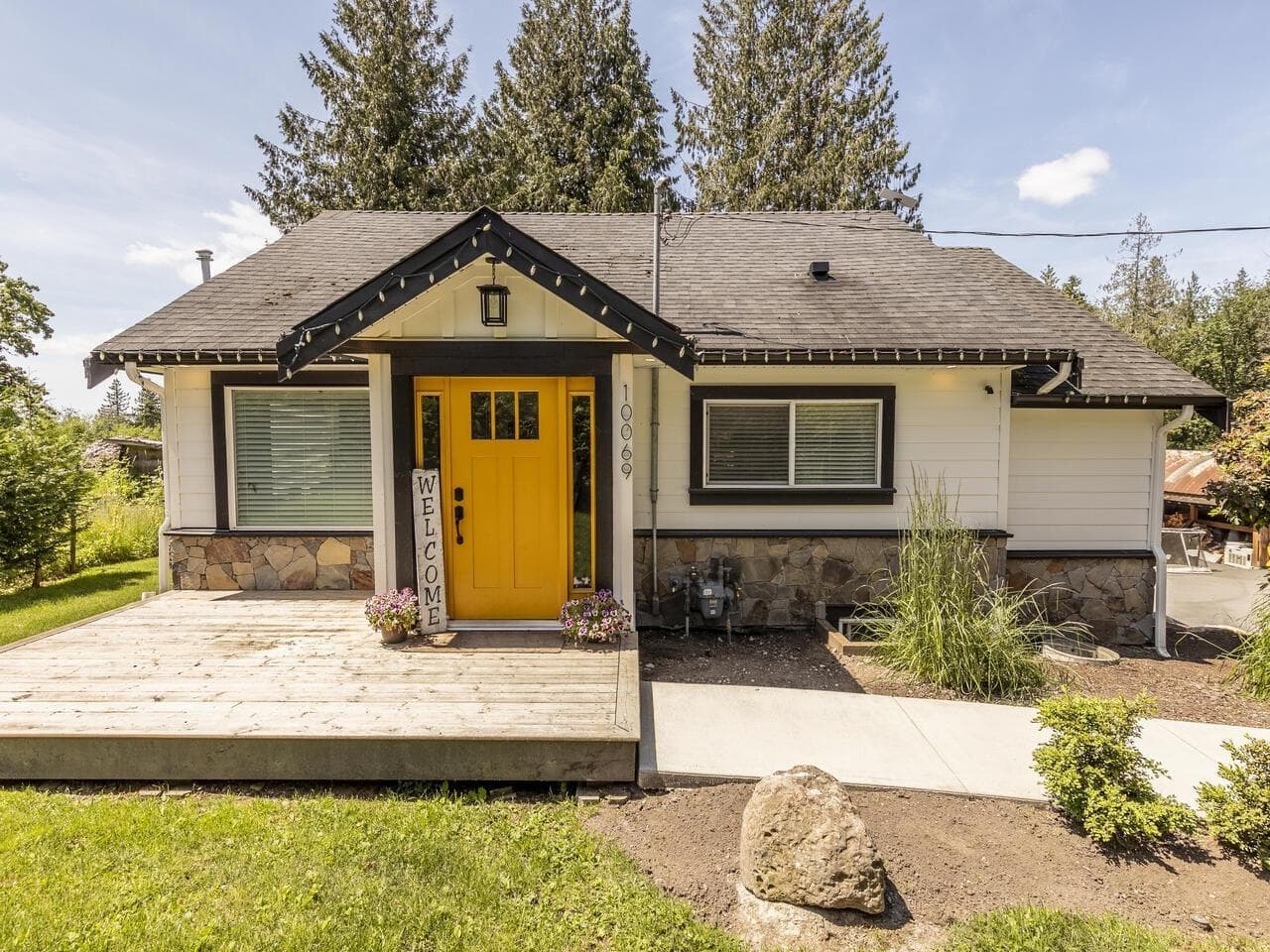 10069 WOLFE STREET, Fraser Valley — photo 2