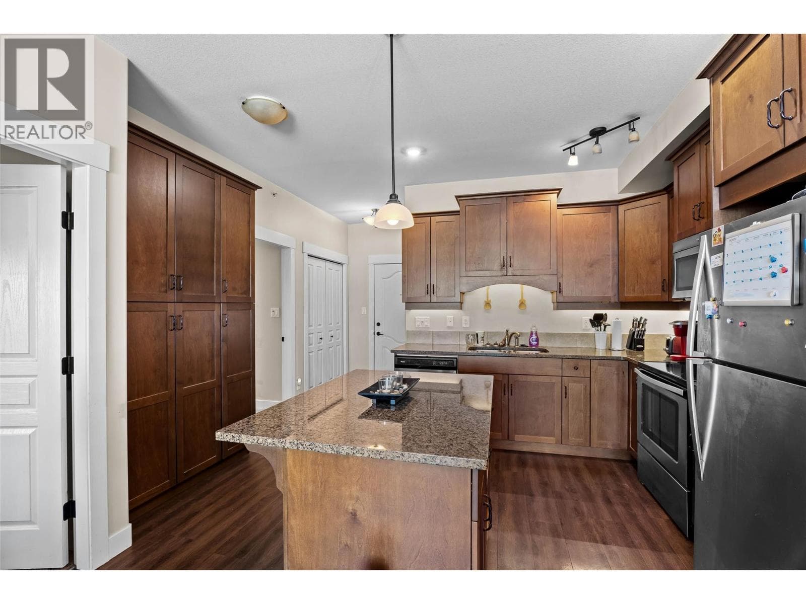 755 MCGILL ROAD UNIT 411, Interior REALTORS® — photo 4
