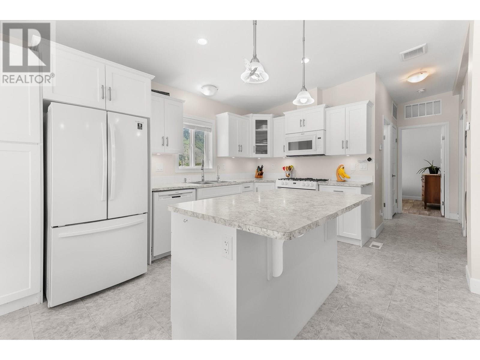 1118 MIDDLE BENCH ROAD UNIT 1, Interior REALTORS® — photo 4