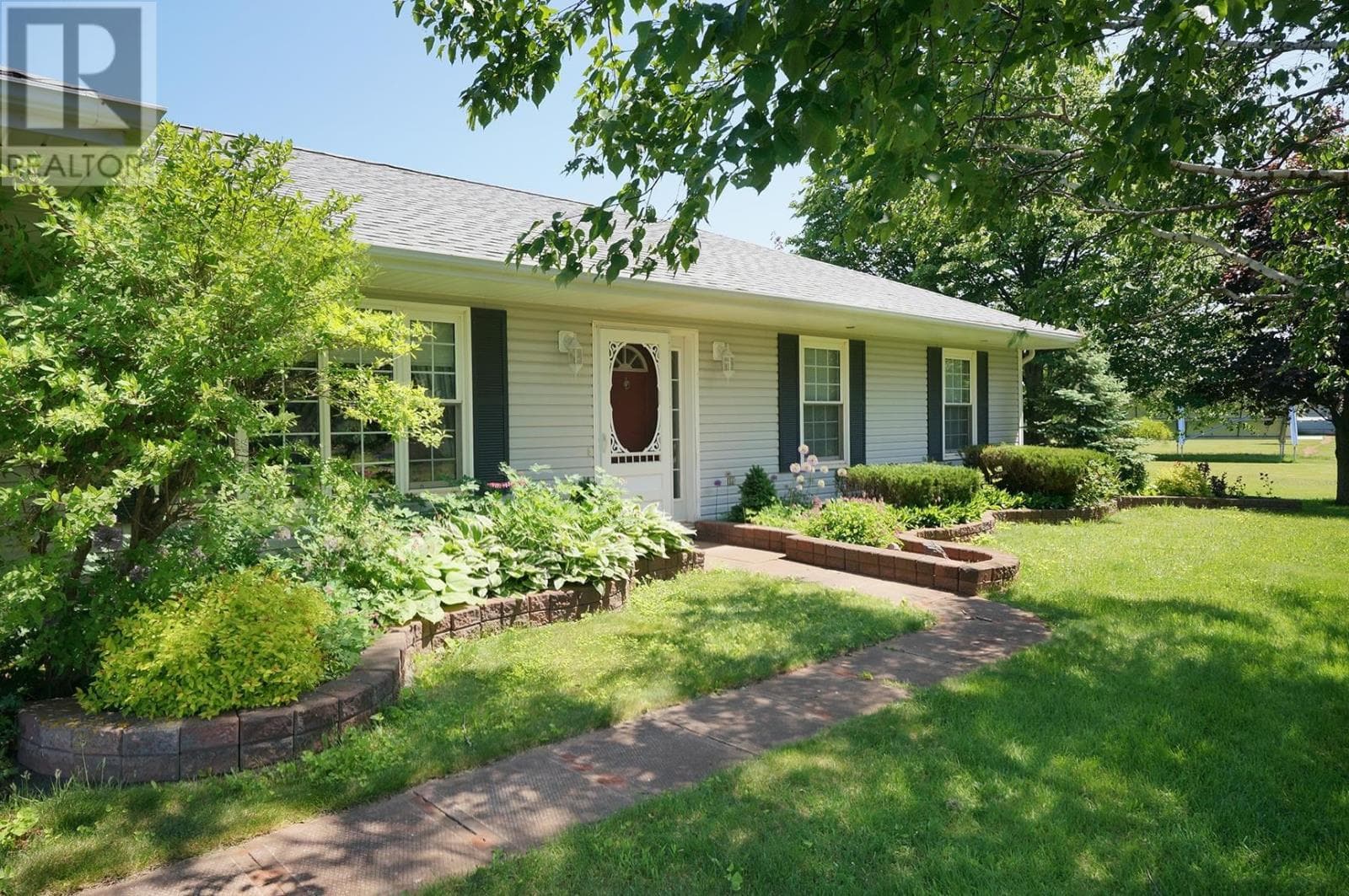 36 CLERMONT ROAD — photo 2