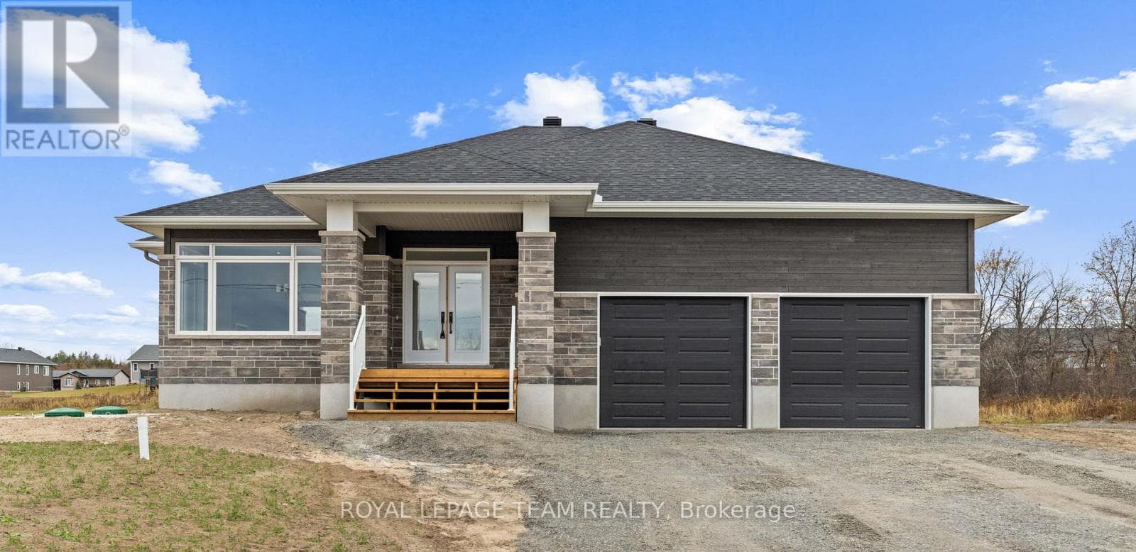 62 HOGAN DRIVE, Ottawa — photo 2