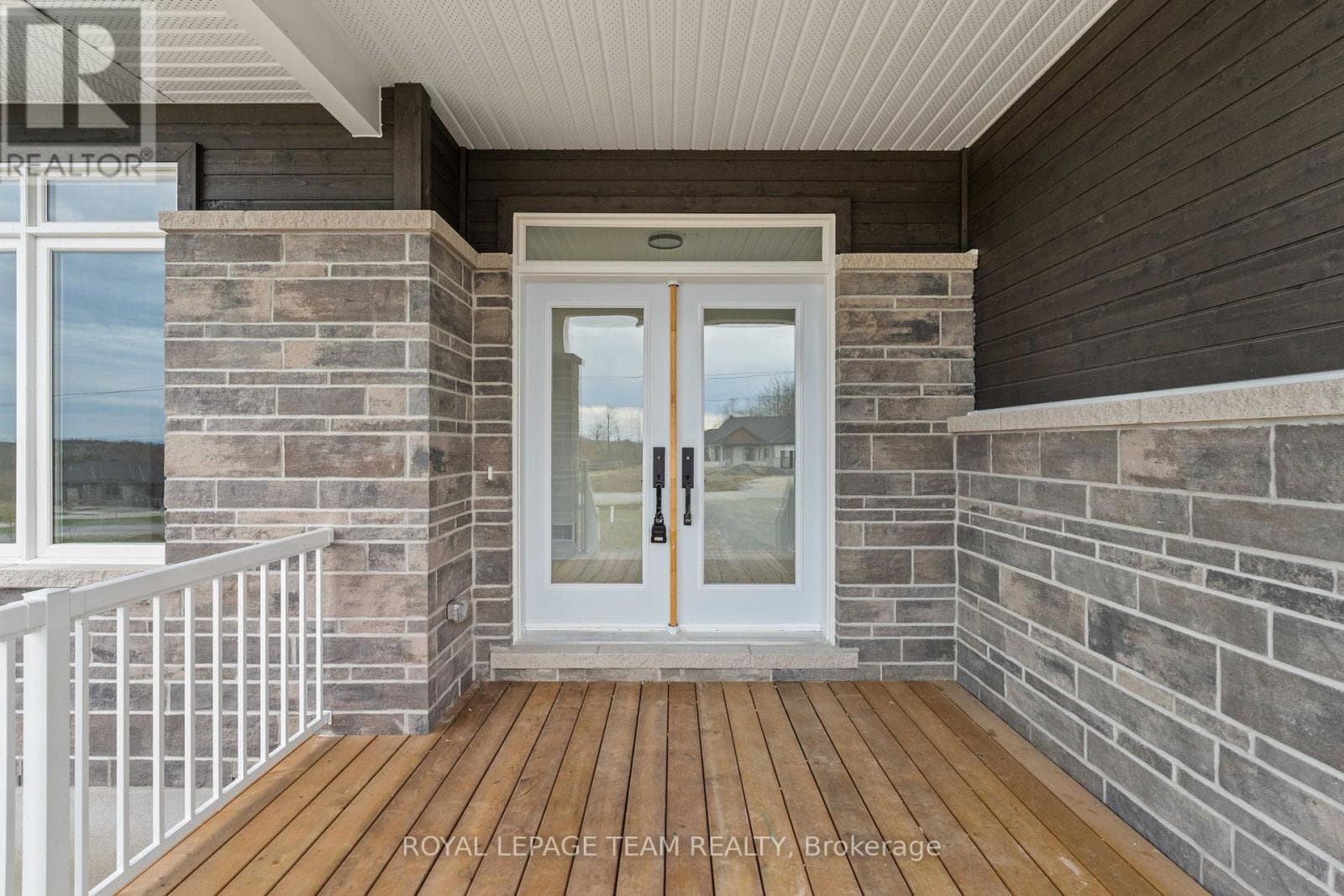 62 HOGAN DRIVE, Ottawa — photo 4