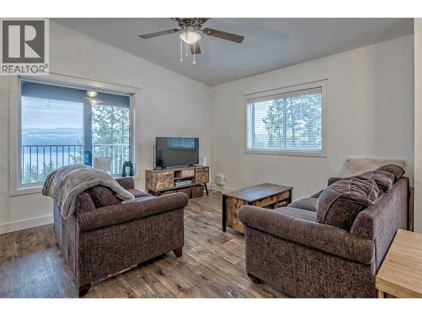 9369 KEITHLEY ROAD, Interior REALTORS® — photo 3
