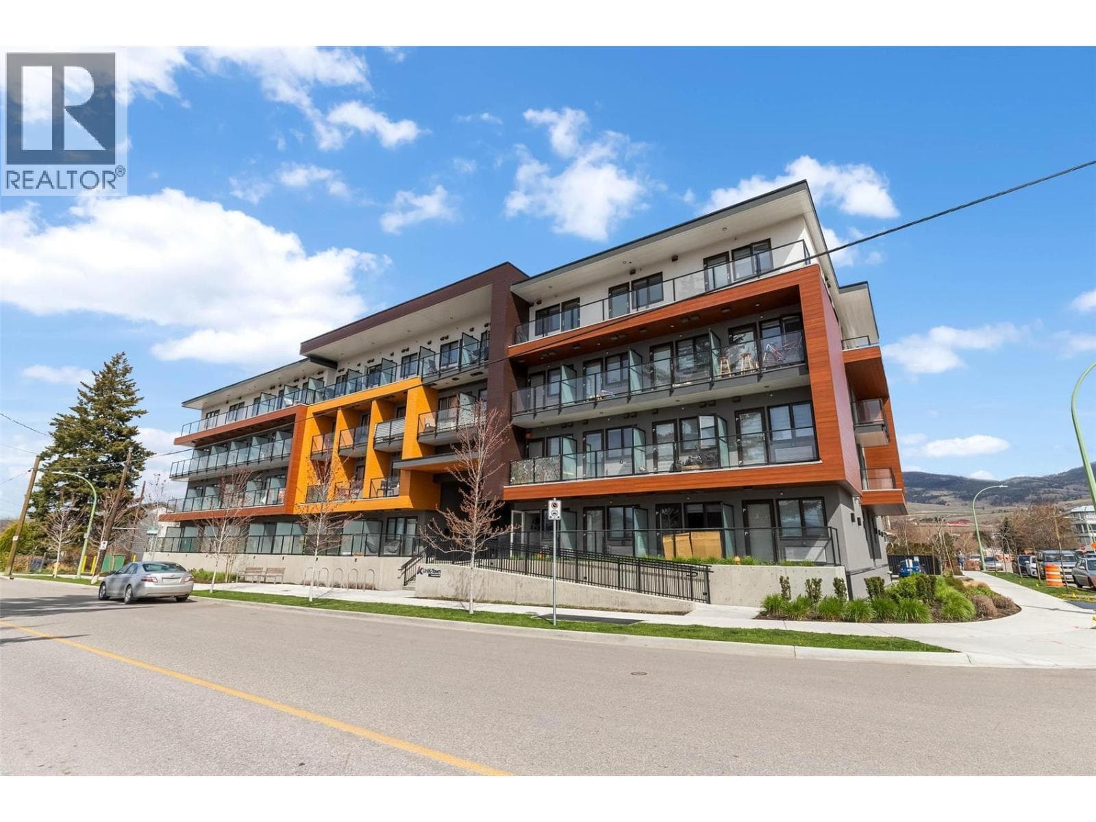 345 DOUGALL ROAD NORTH UNIT 224 in Rutland