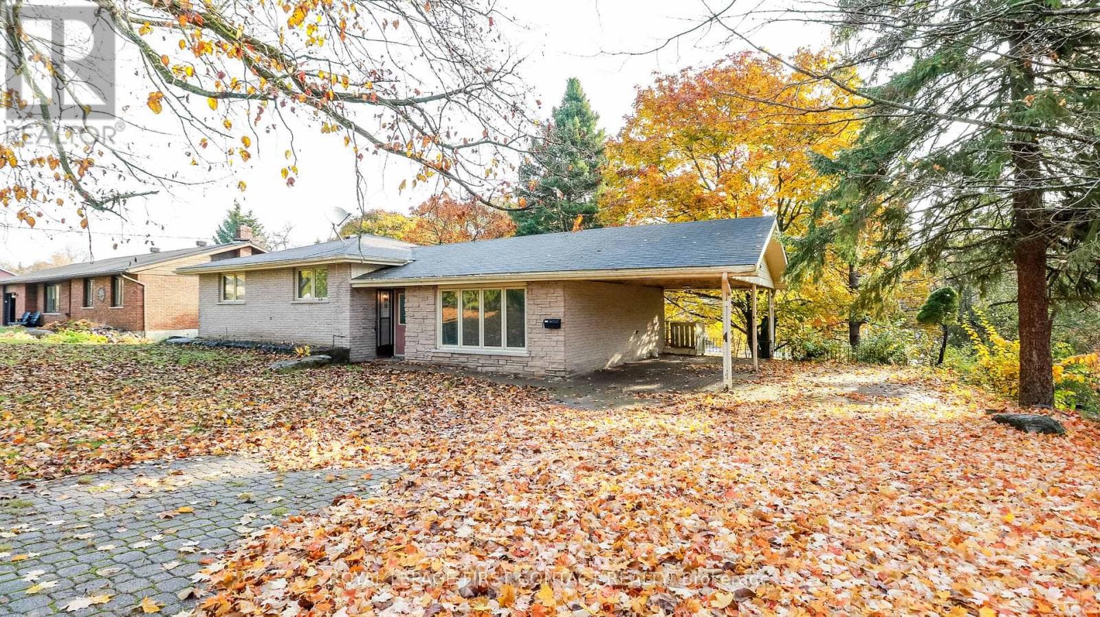 18 KENNEDY DRIVE in Fenelon