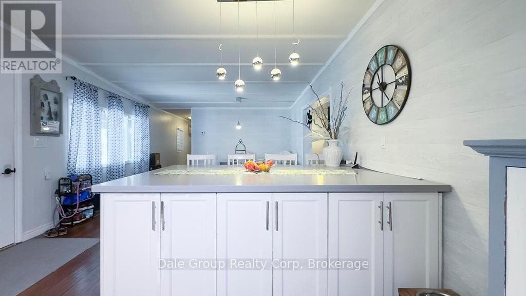2 SUTTON DRIVE, OnePoint — photo 5