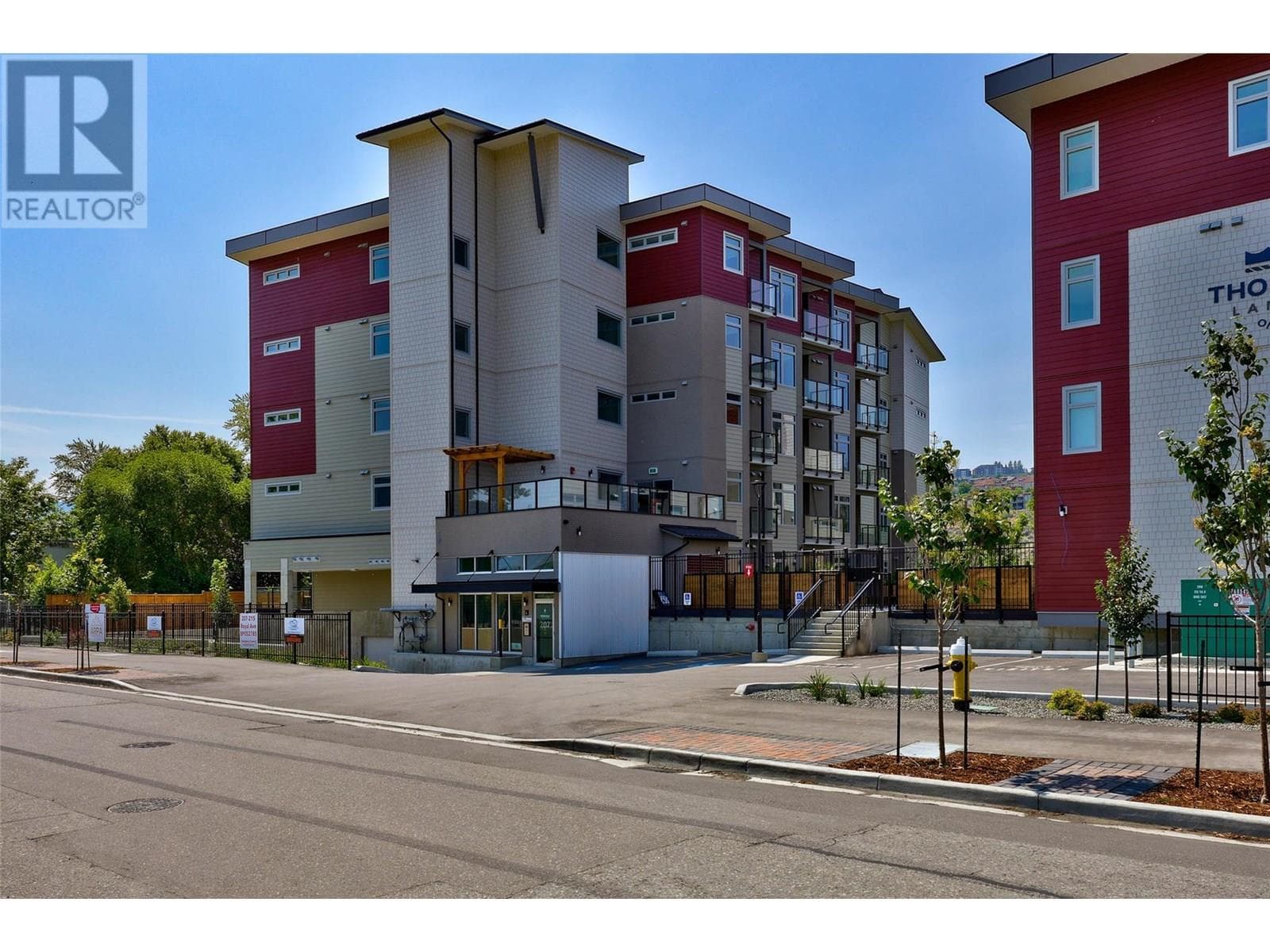 215 ROYAL AVENUE UNIT 305, Interior REALTORS® — photo 5