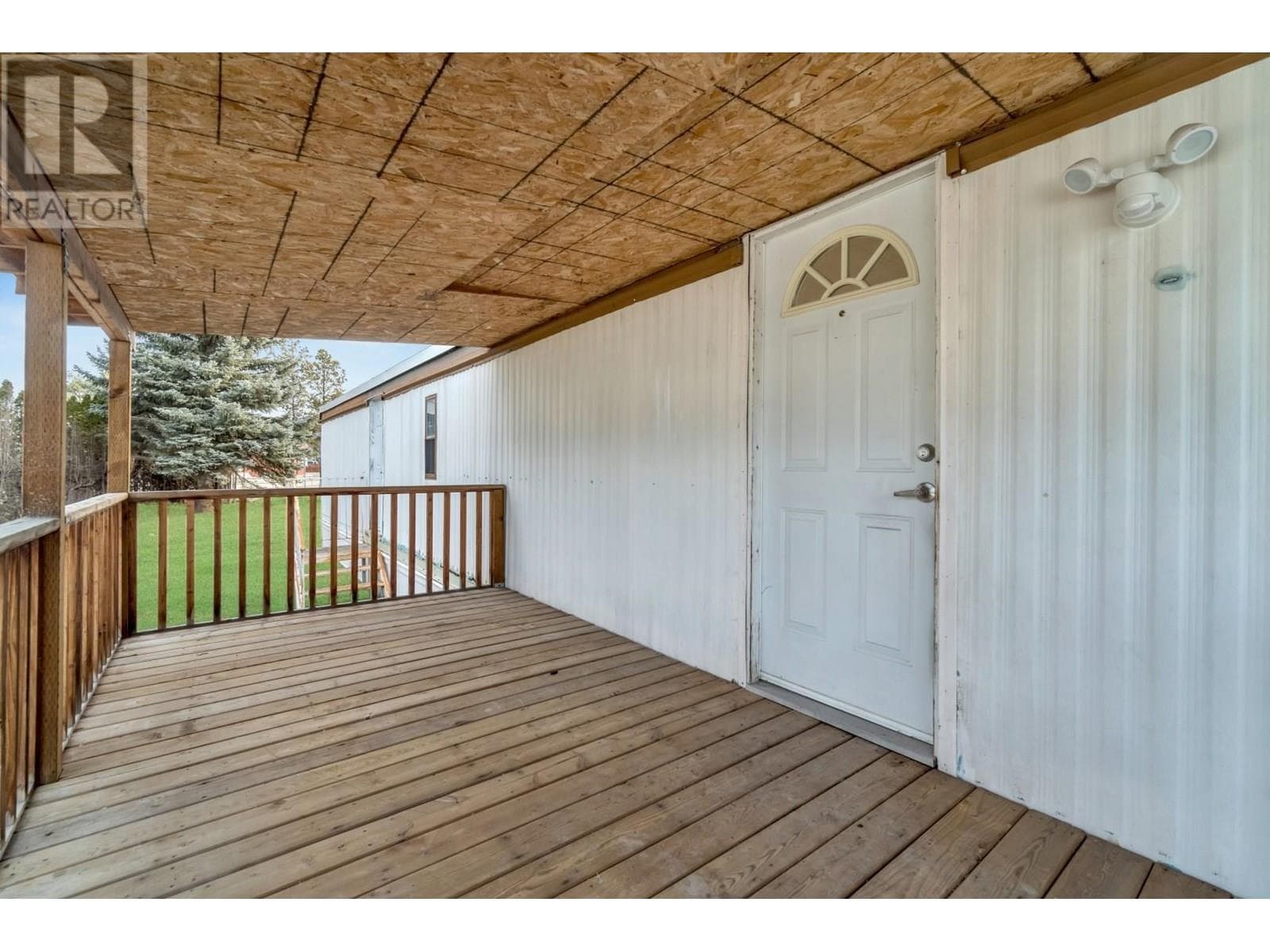 2776 CLAPPERTON AVENUE UNIT 3, Interior REALTORS® — photo 2