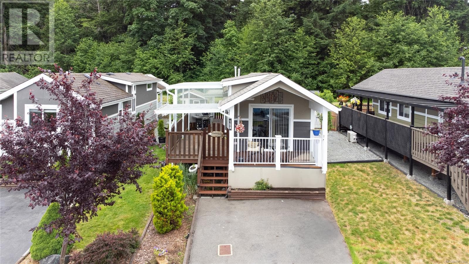 158 3042 RIVER Rd in 